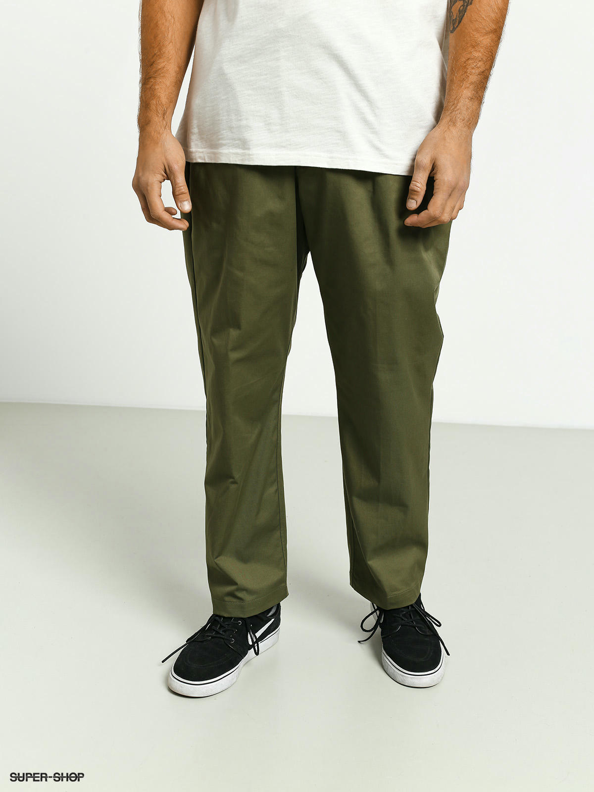Nike SB Dry Pull On Chino Pants (medium 