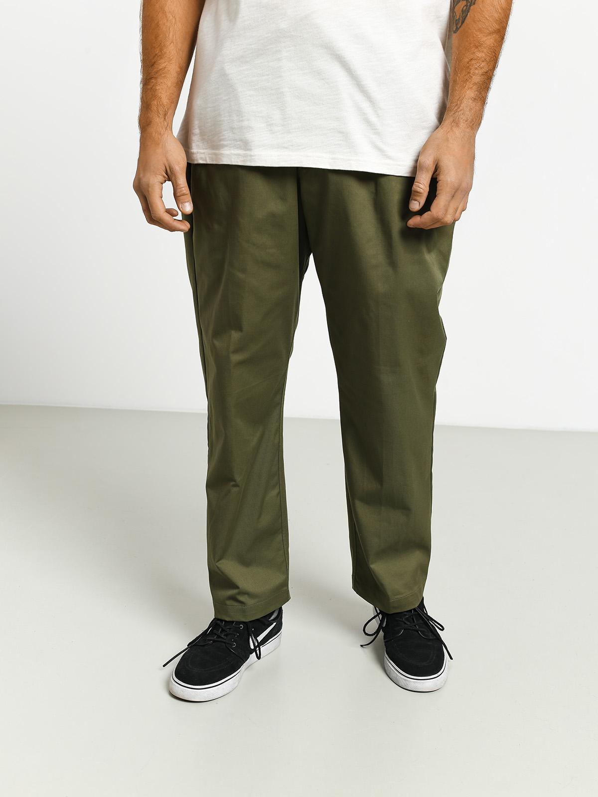 Nike SB Dry Pull On Chino Pants (medium olive)