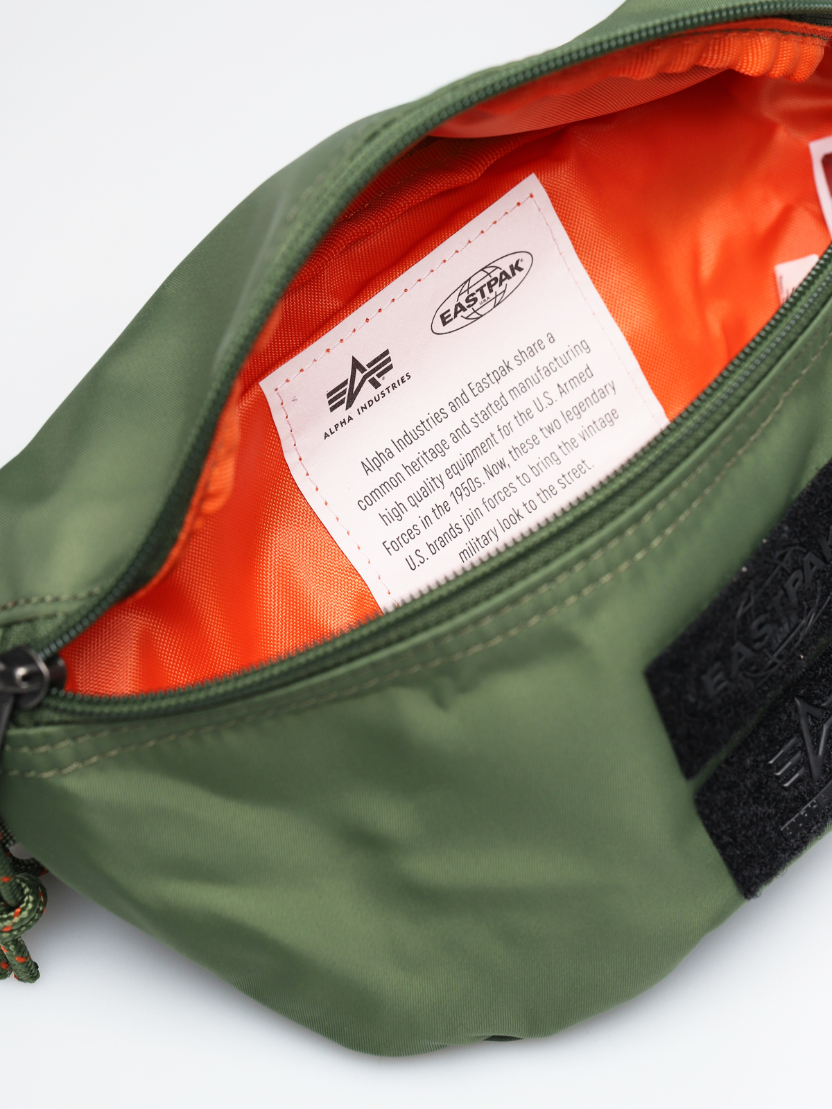 Eastpak x Alpha Industries Springer Gürteltasche (alpha dark green)
