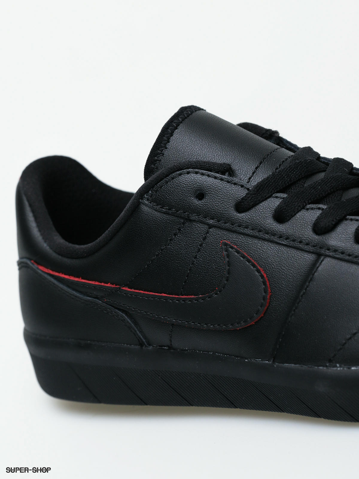 nike sb team classic all black