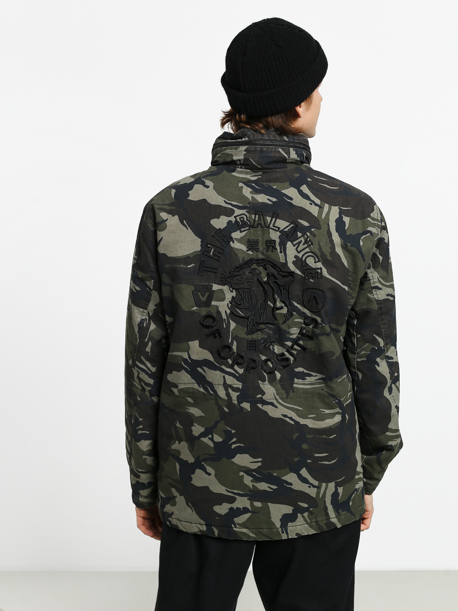 rvca snowboard jackets