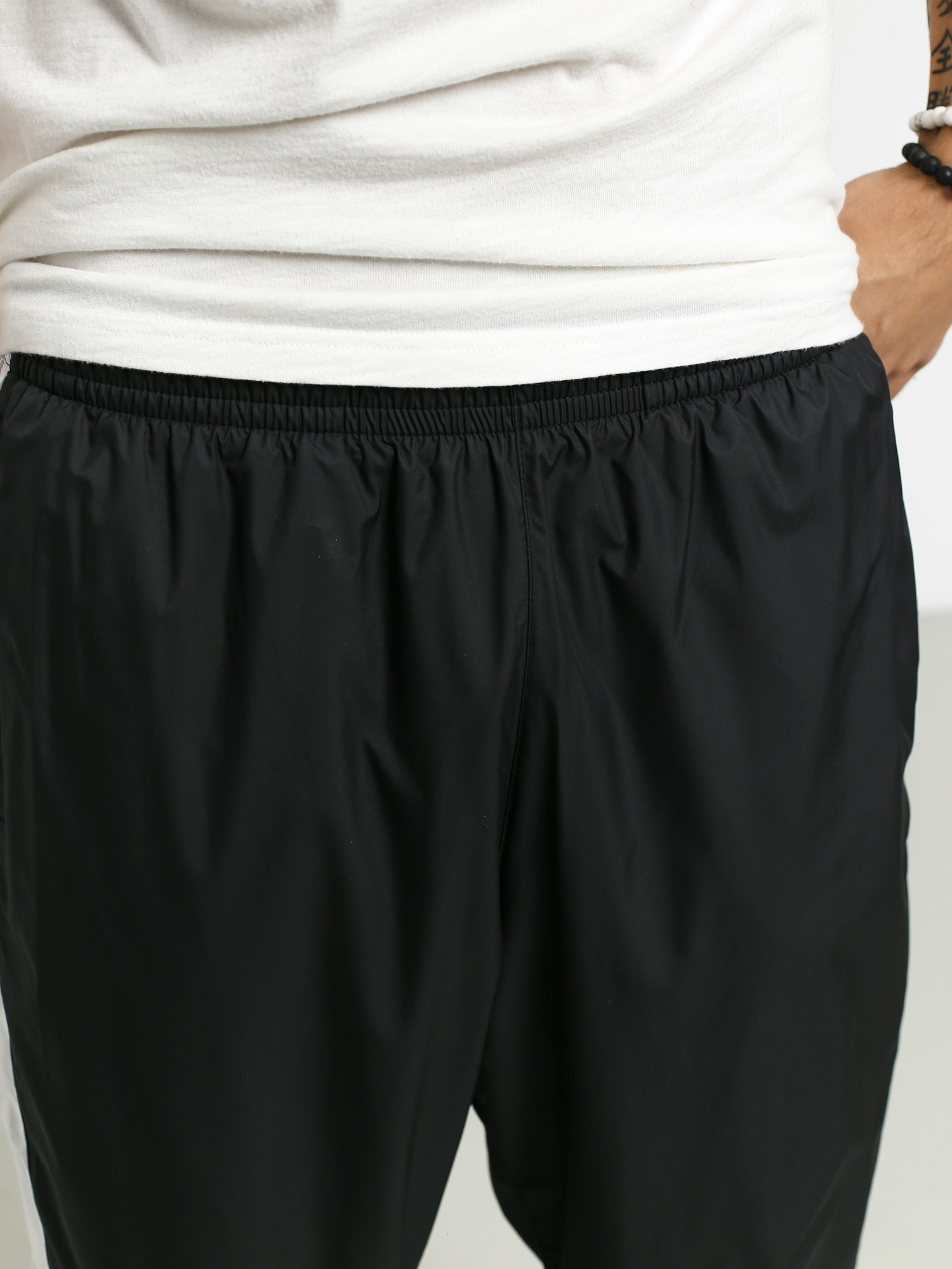 Nike SB Shield Trck Pnt Swoosh Hose (black/white/white)