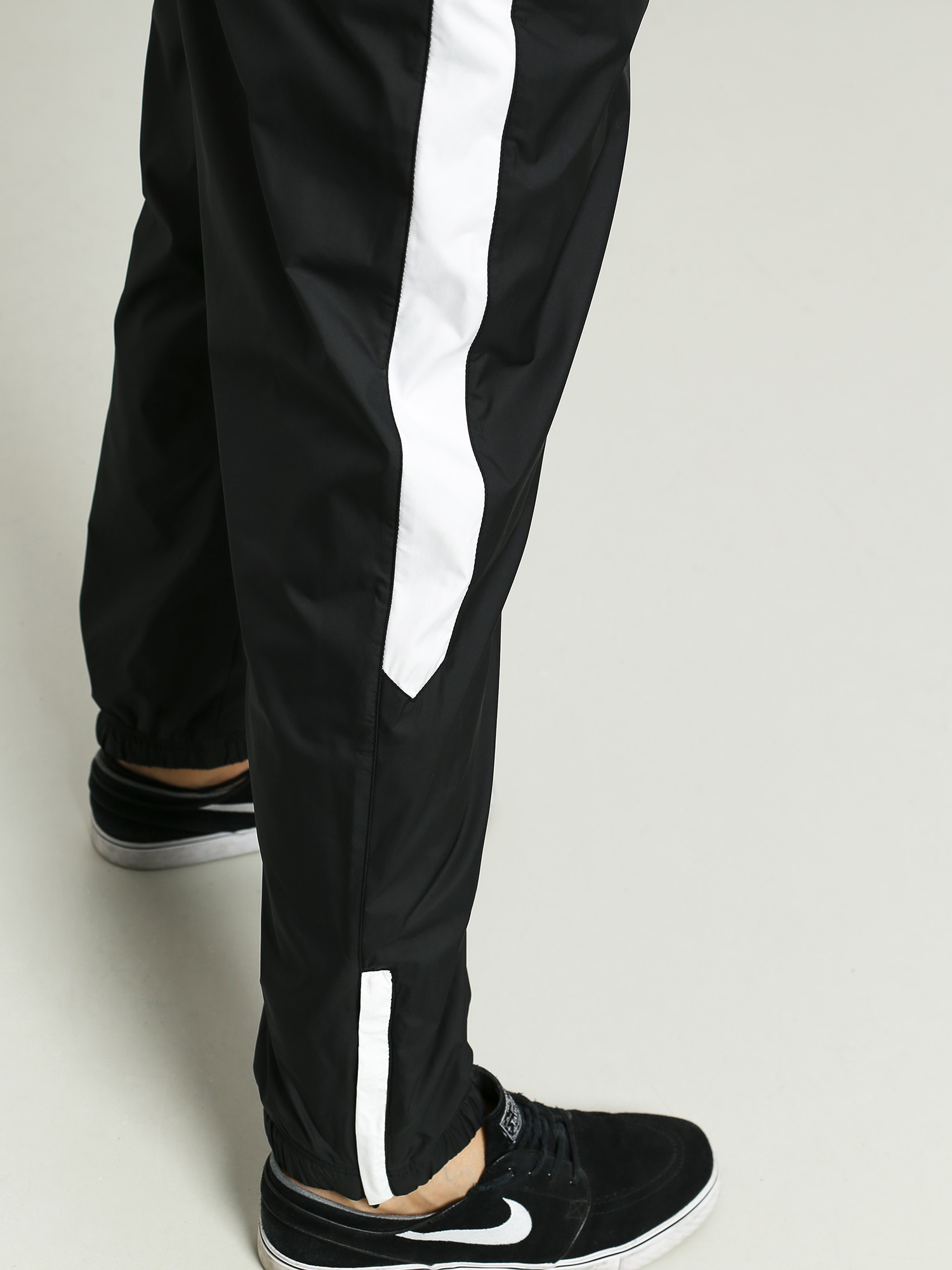 nike sb track swoosh pants