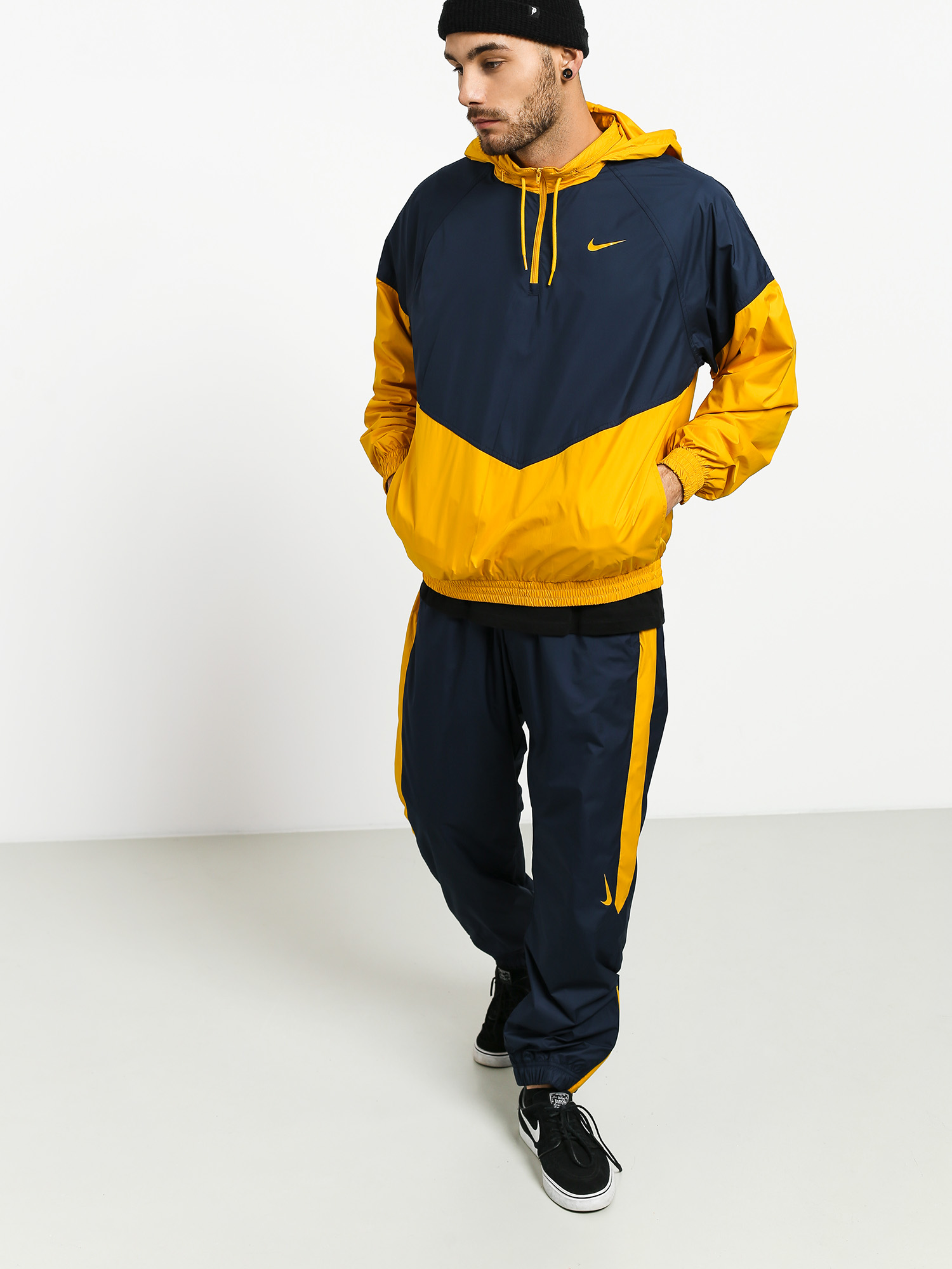 Nike SB Sheild Seasonal Jacket (obsidian/dark sulfur/dark sulfur)