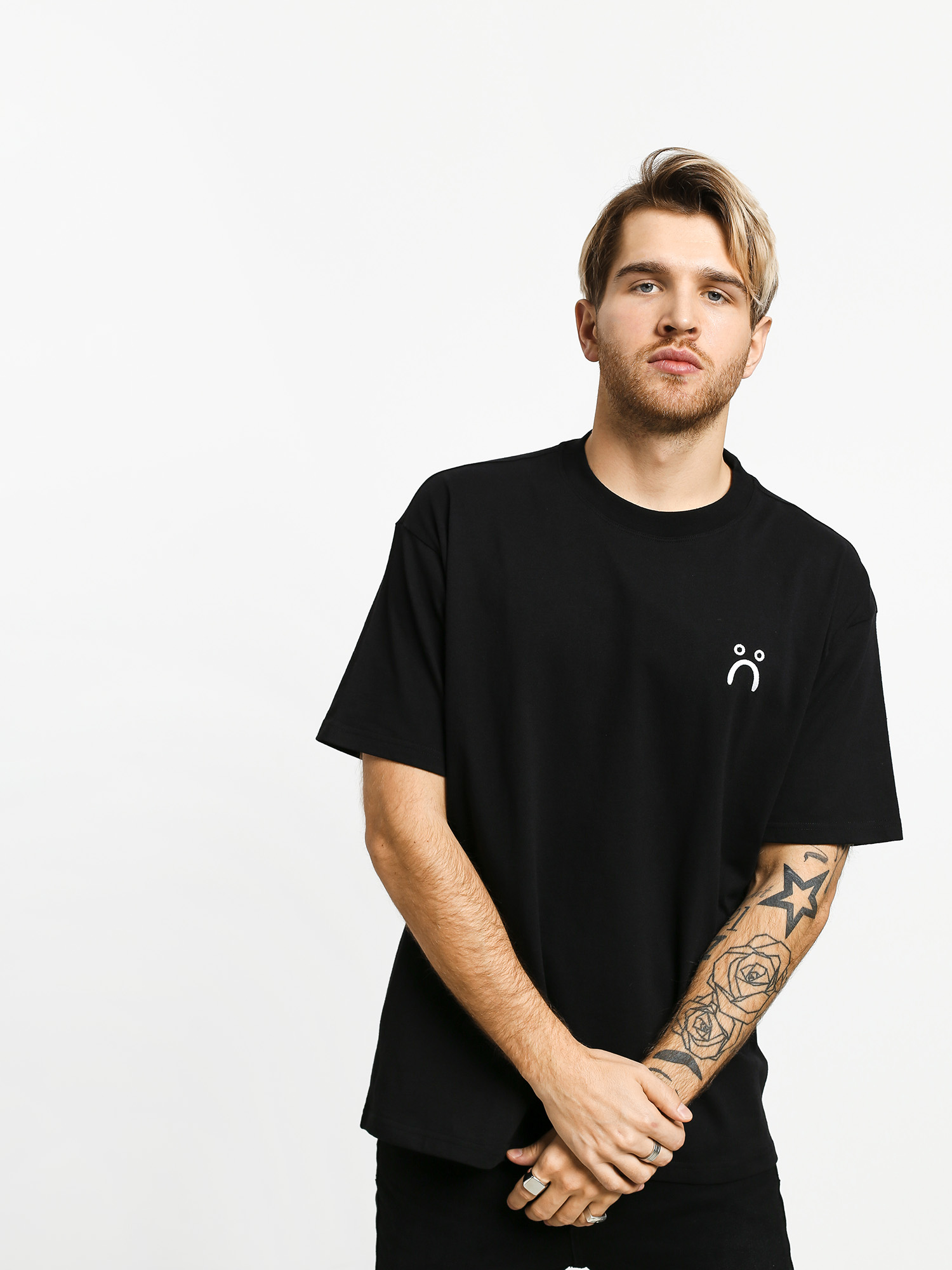 polar t shirt black