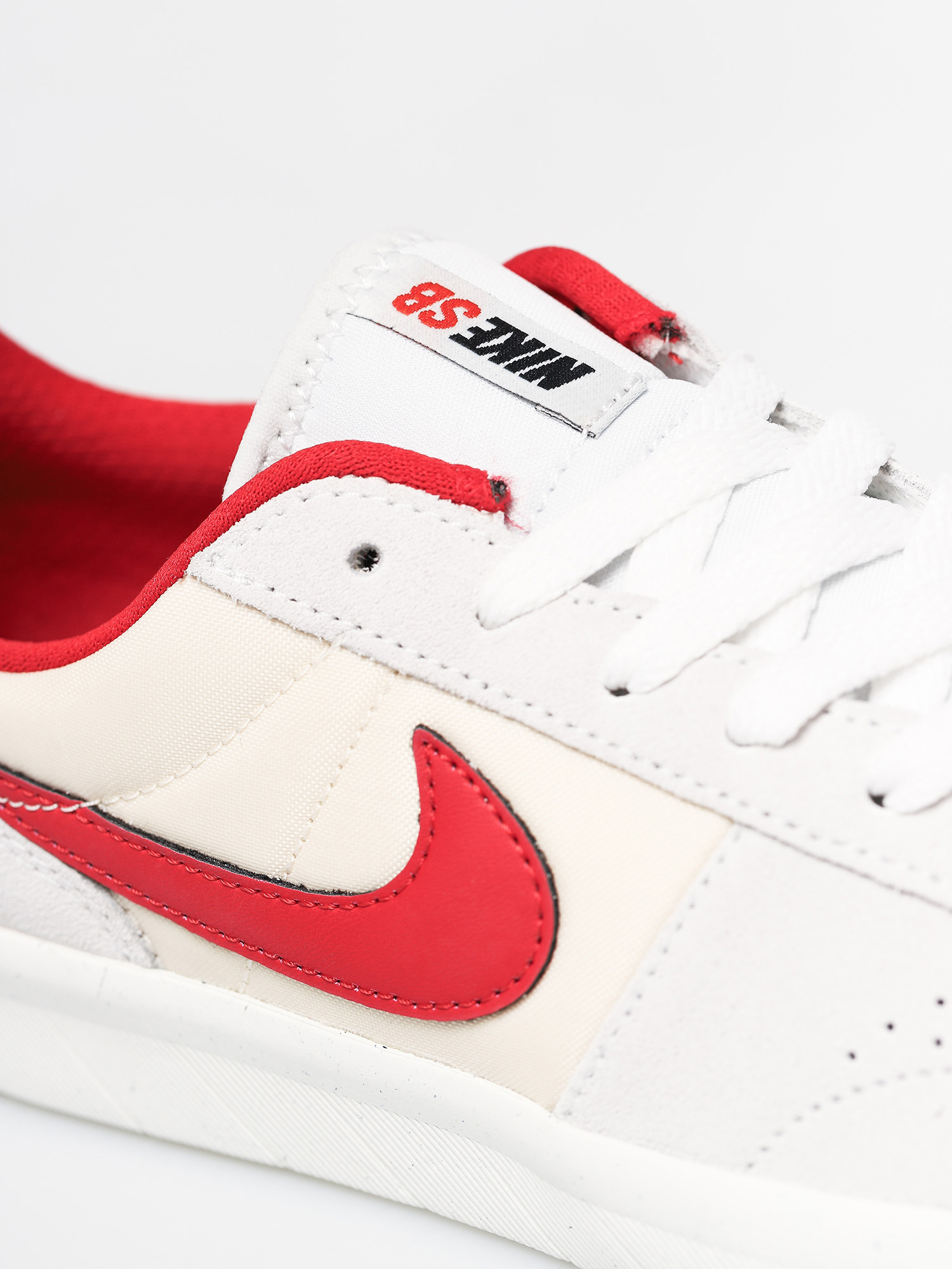 nike sb team classic golden beige university red