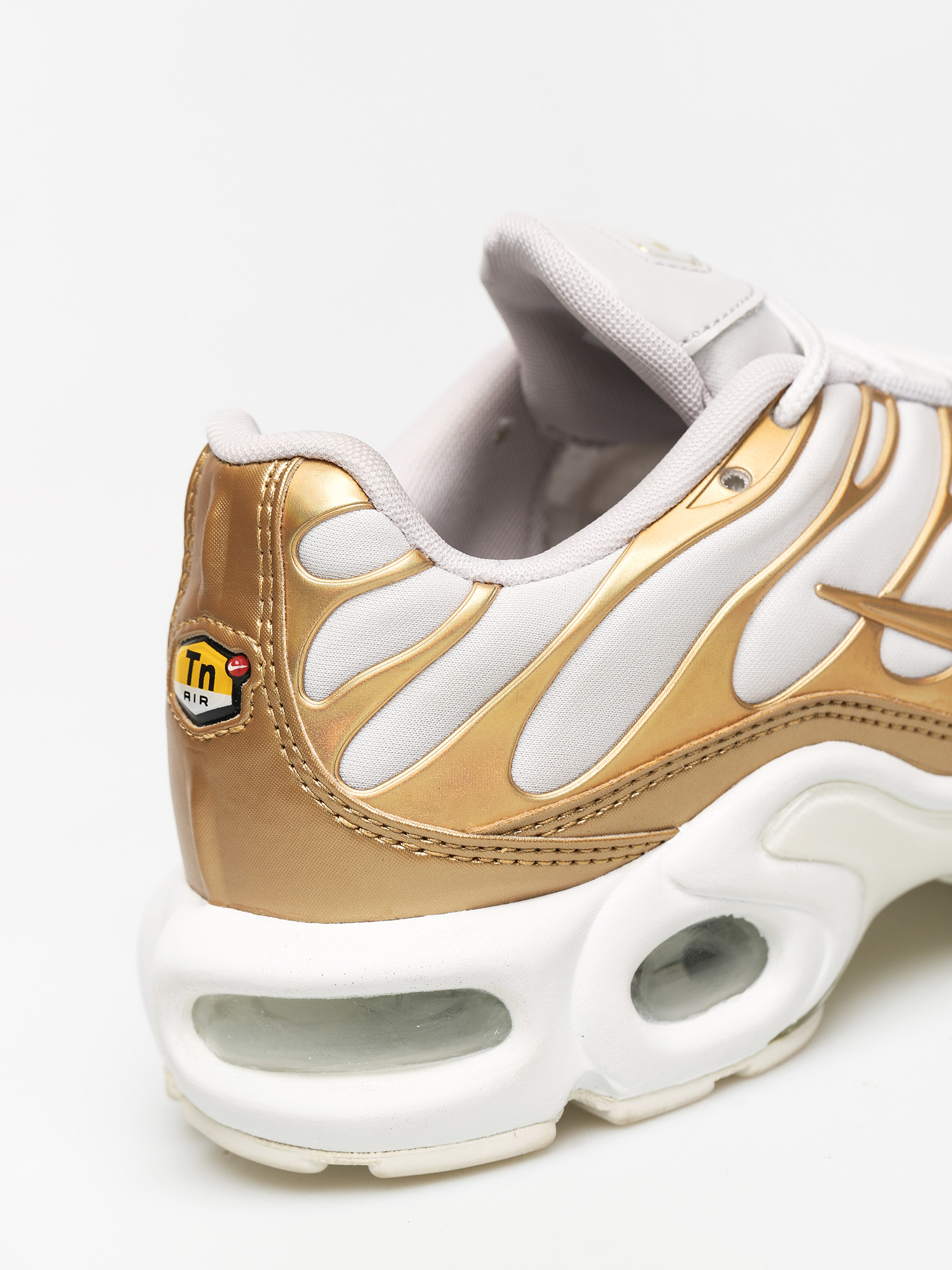 Nike Air Max Plus Schuhe Wmn (vast grey/metallic gold summit white)