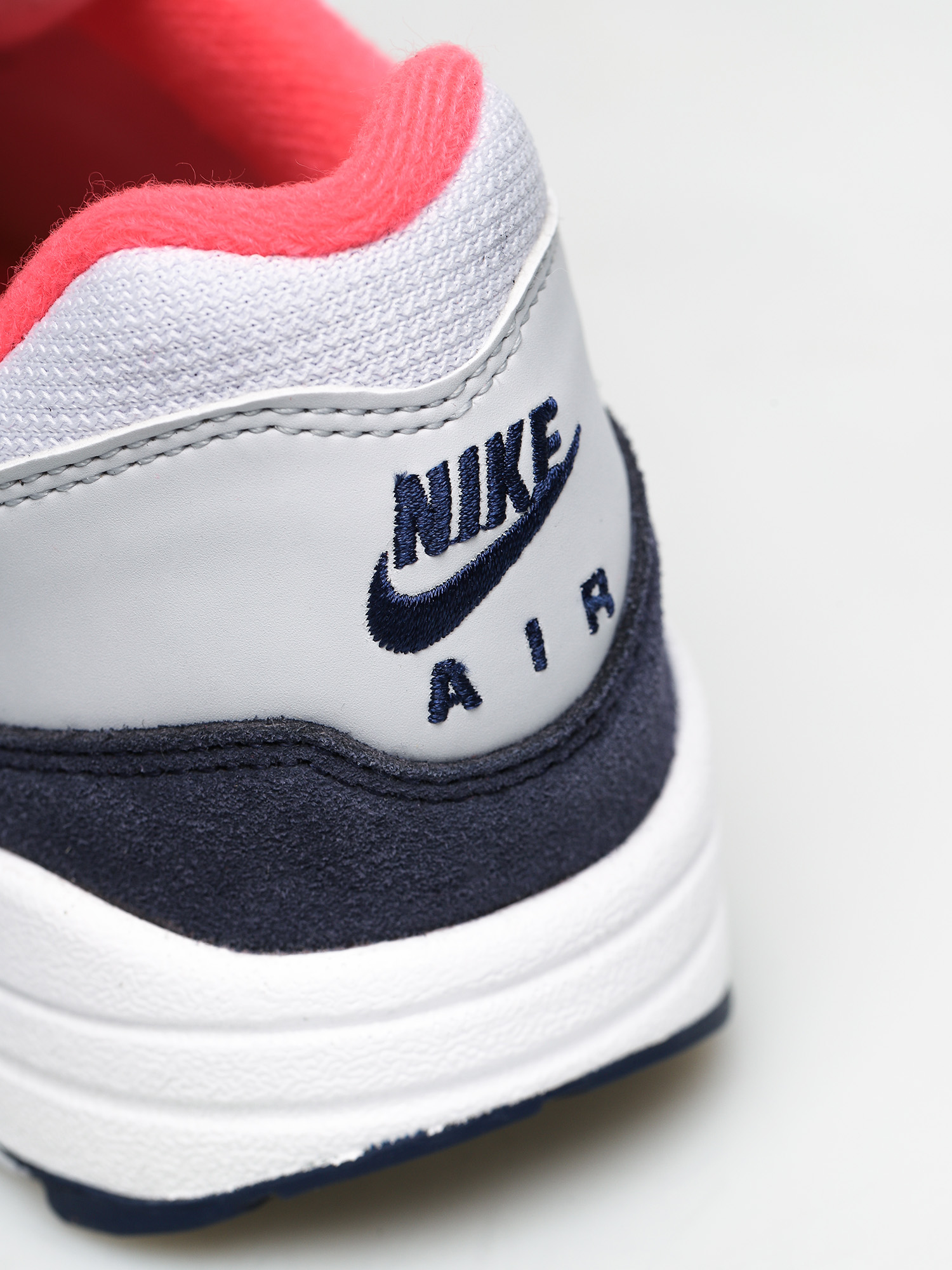 Nike Air Max 1 Shoes Wmn (white/midnight navy pure platinum)