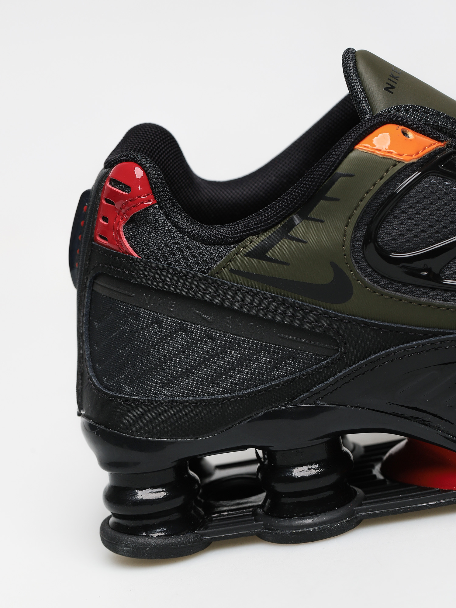 Nike Shox Enigma Shoes Wmn (black/anthracite cargo khaki gym red)