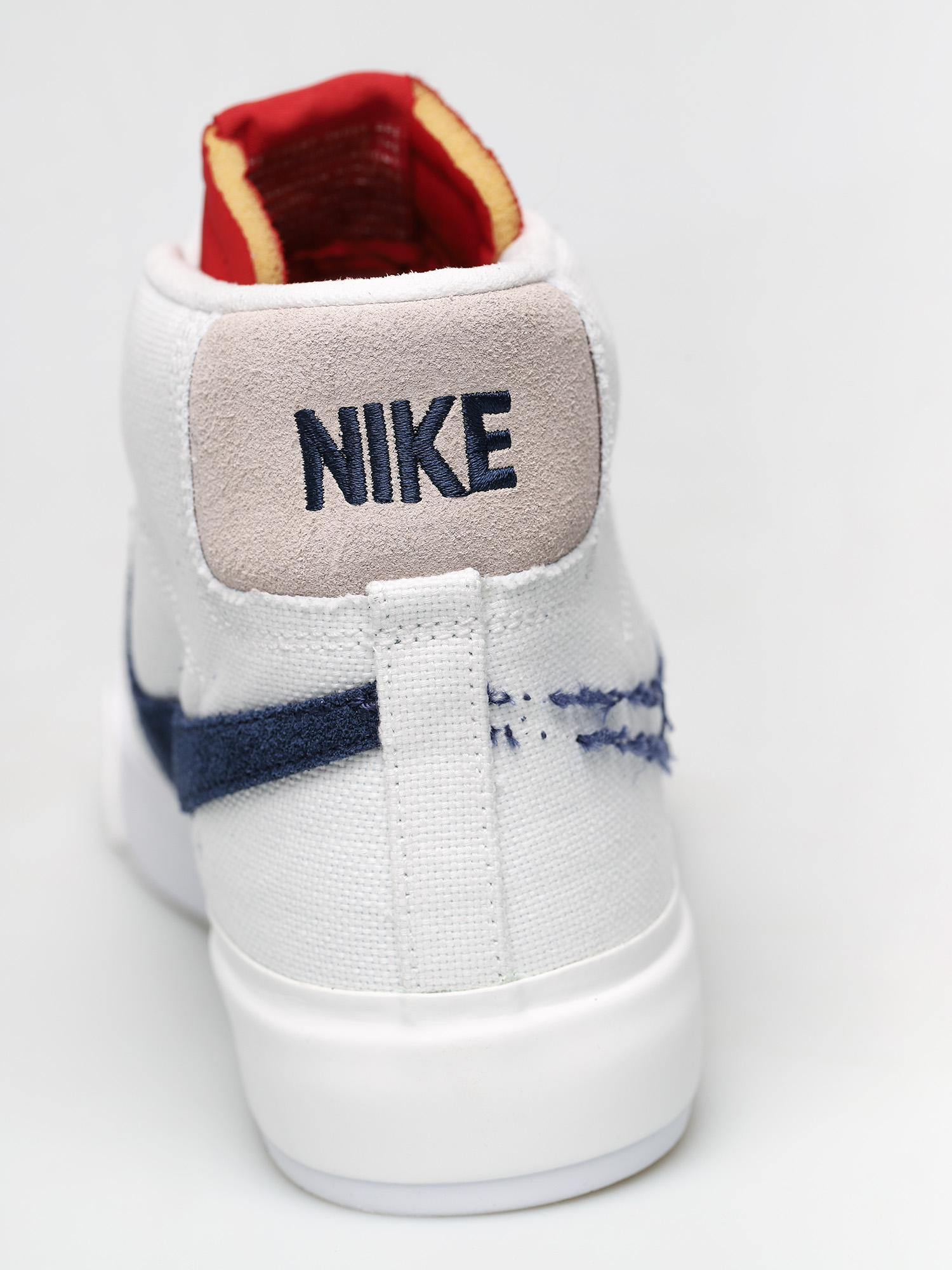 Nike SB Zoom Blazer Mid Edge Shoes (white/midnight navy university red)