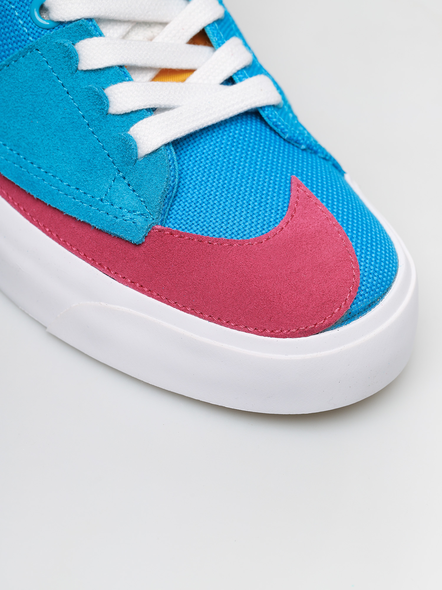 Nike SB Zoom Blazer Mid Edge Shoes (laser blue/watermelon university gold)