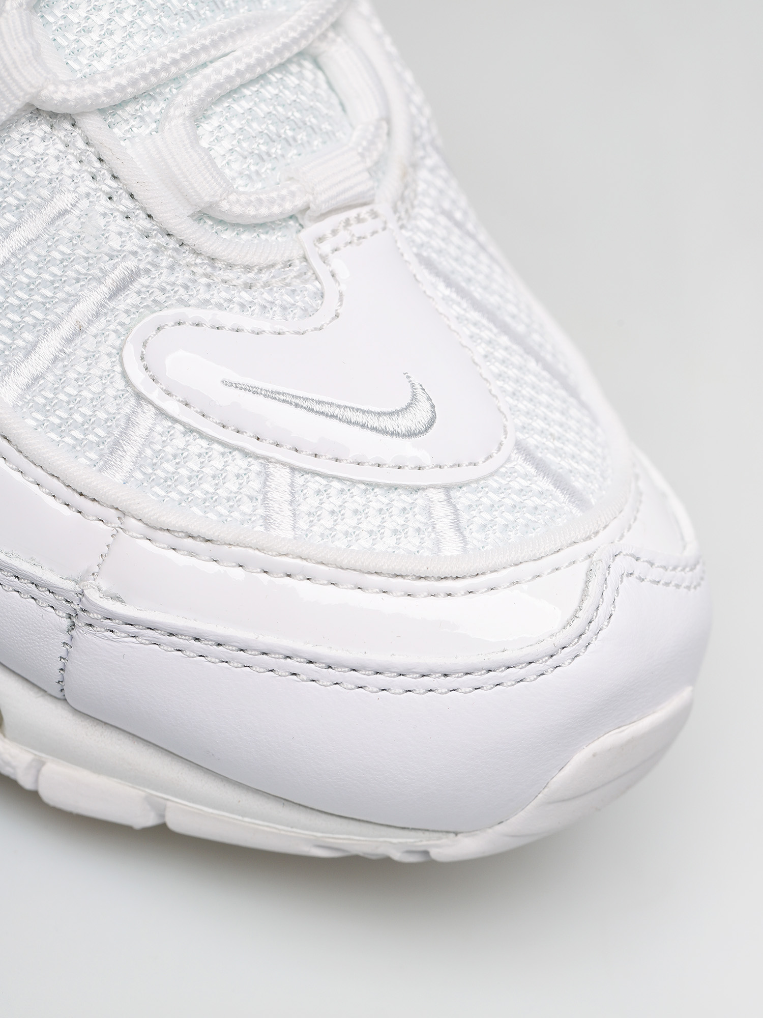 Nike Air Max 98 Shoes (white/pure platinum black reflect silver)