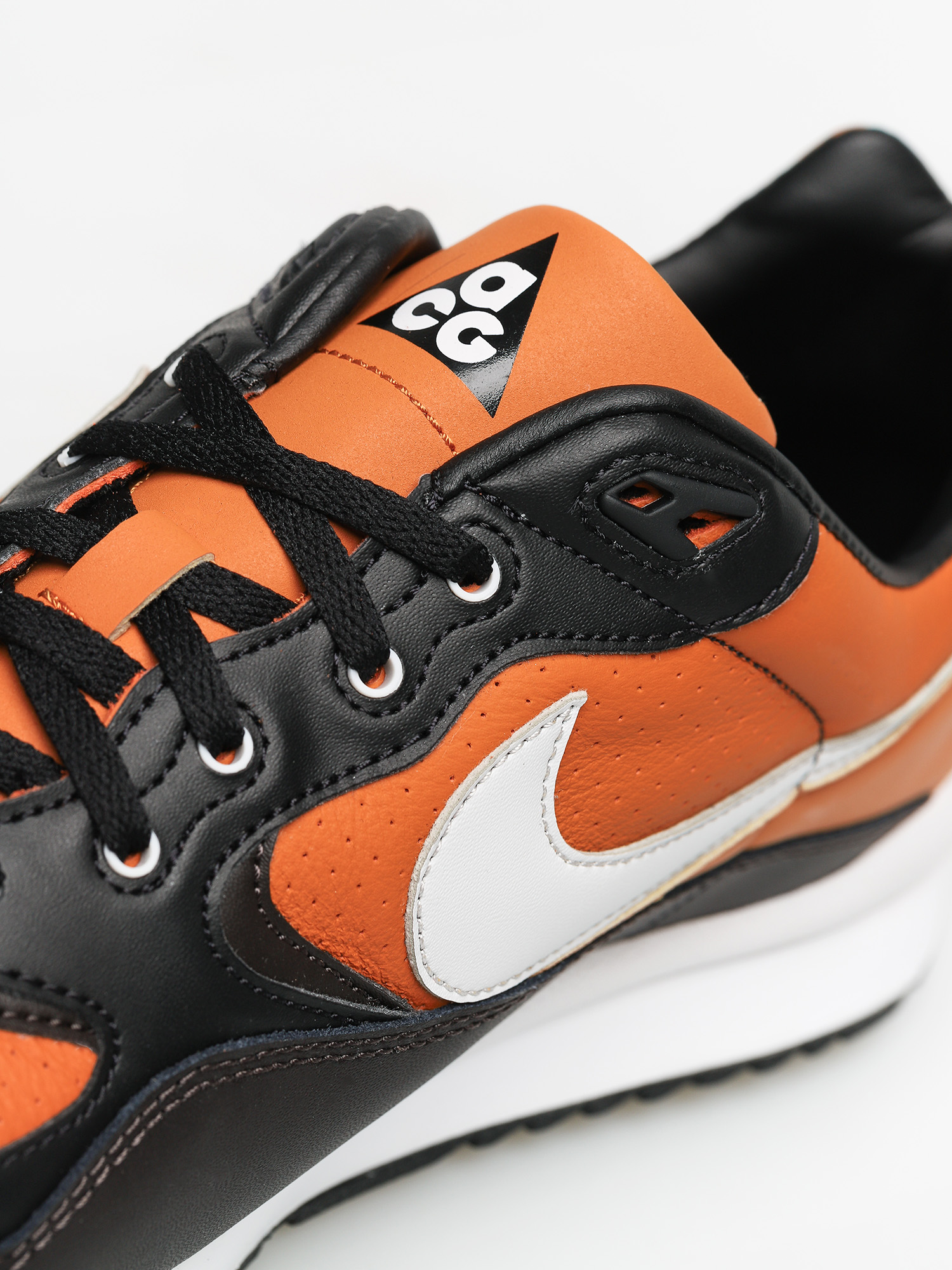 Nike Air Wildwood ACG Shoes (monarch/vast grey velvet brown black)