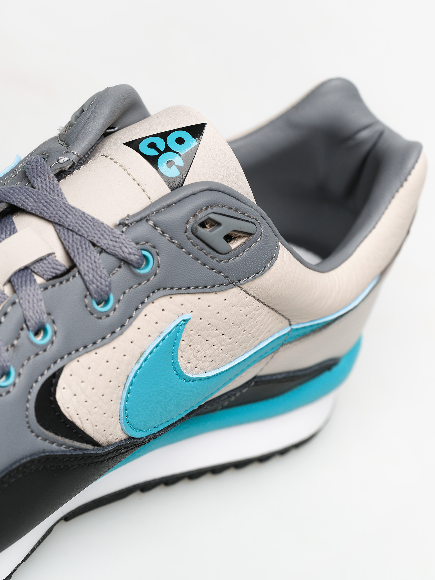 Nike Air Wildwood Acg Shoes (desert sand/teal nebula cool grey white)