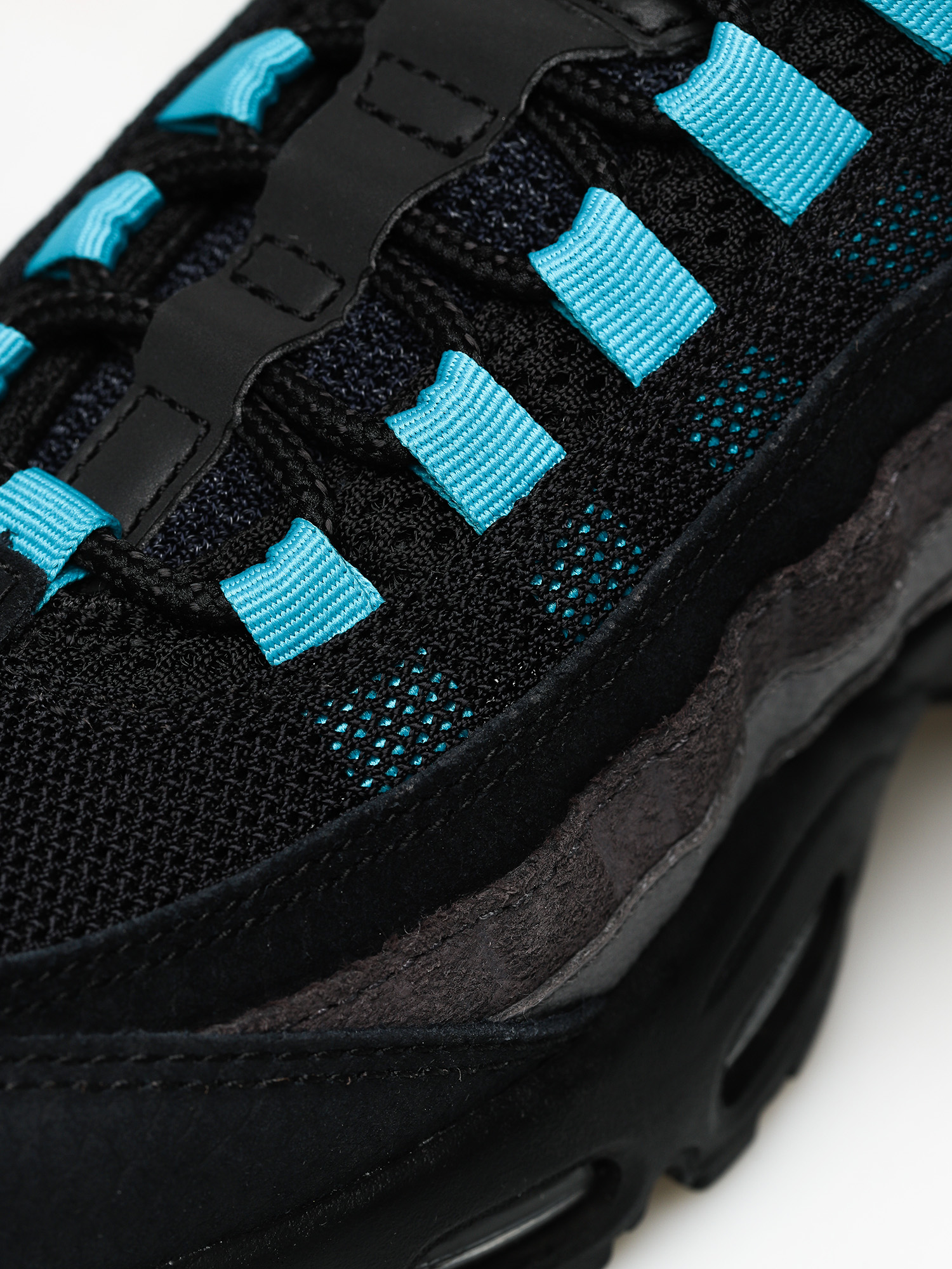 Nike Shoes Air Max 95 Lv8 (black/court purple teal nebula)