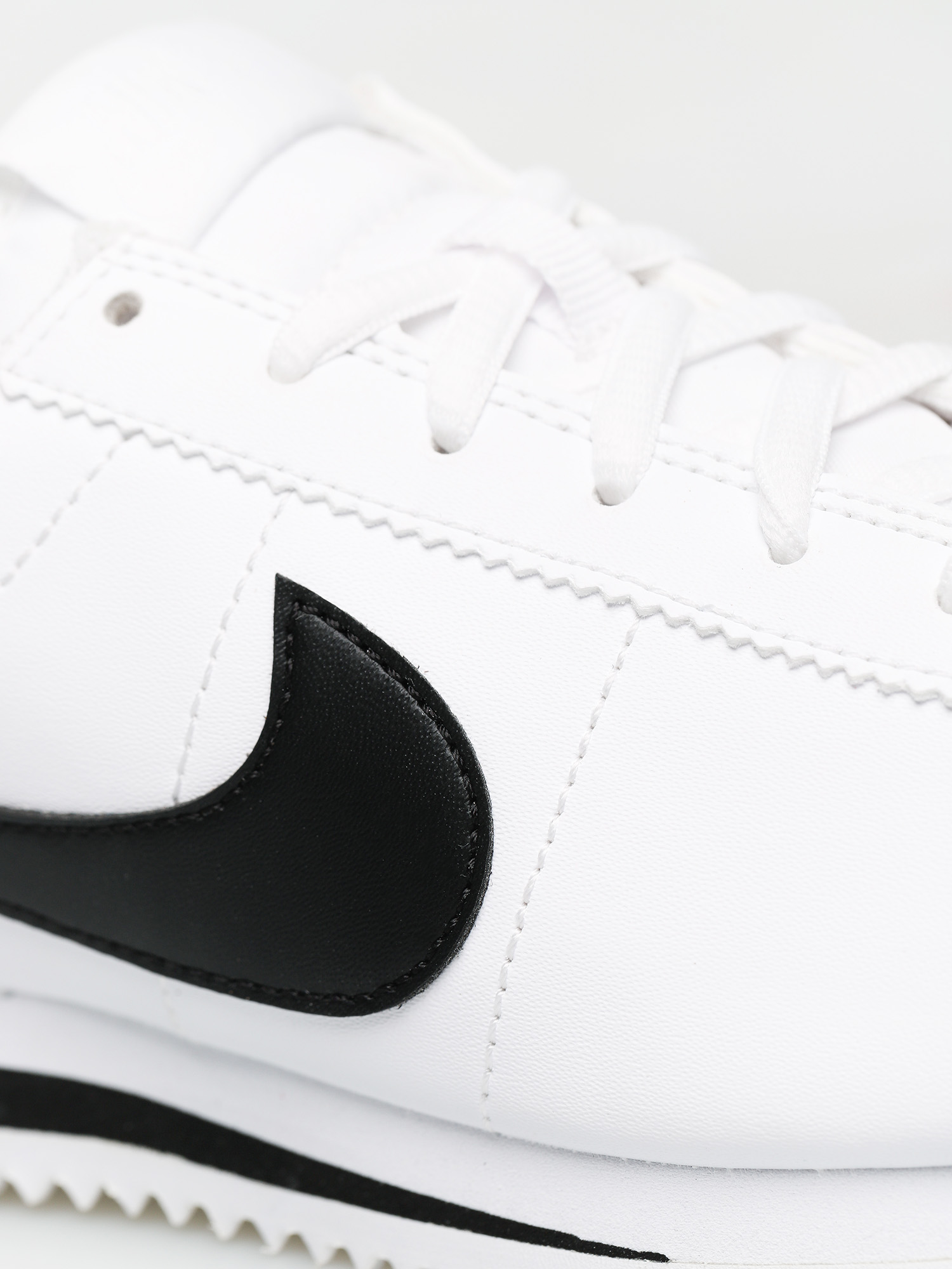 all white nike cortez youth