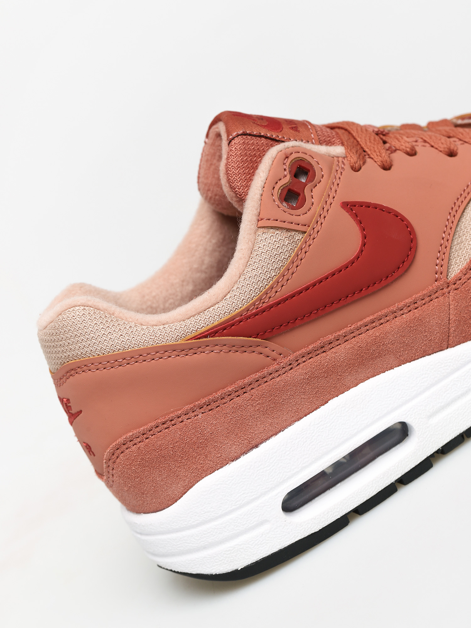 Nike Air Max 1 Shoes Wmn (terra blush/dune red bio beige black)