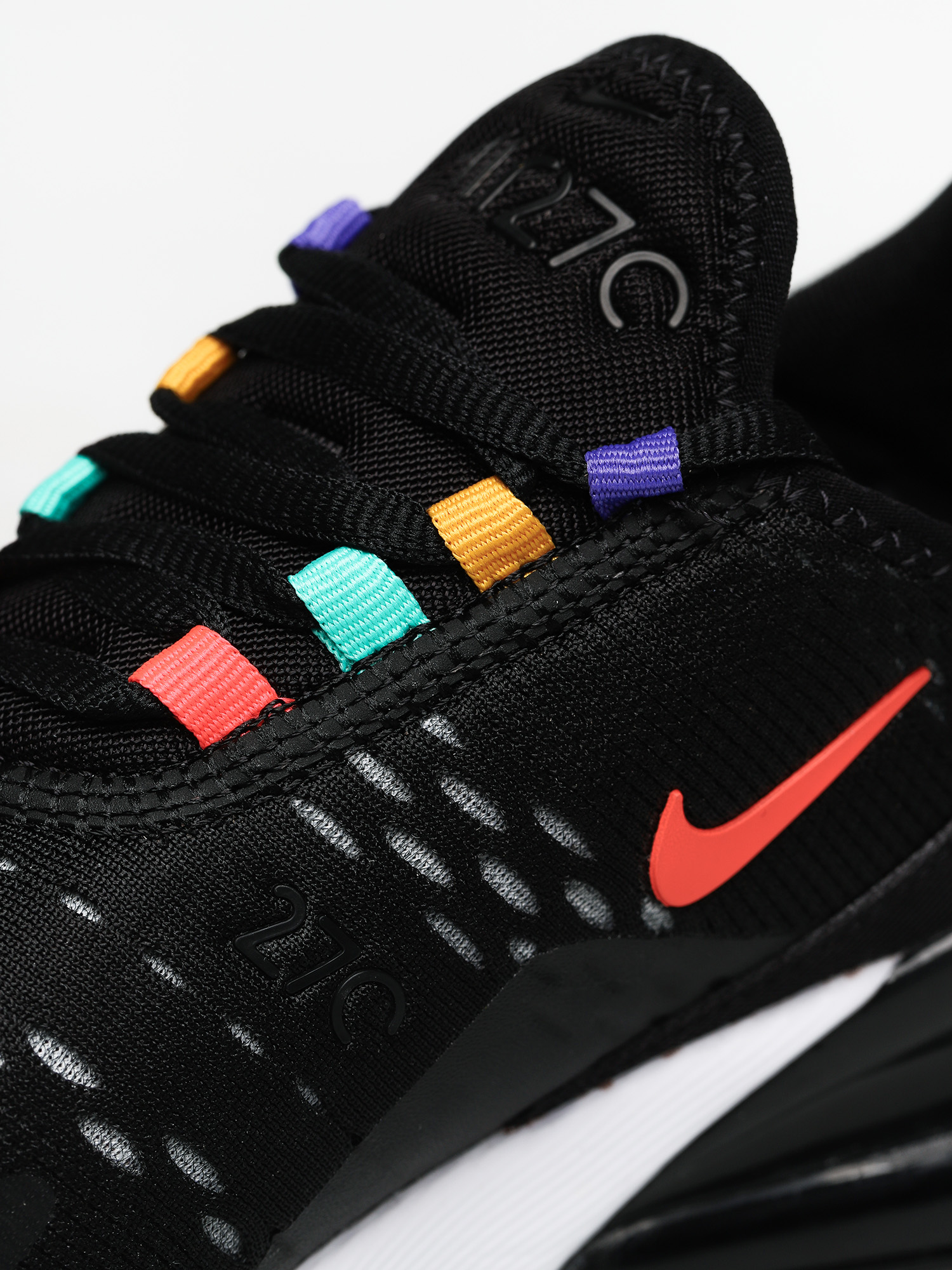 Nike Air Max 270 Shoes Wmn (black/flash crimson university gold)