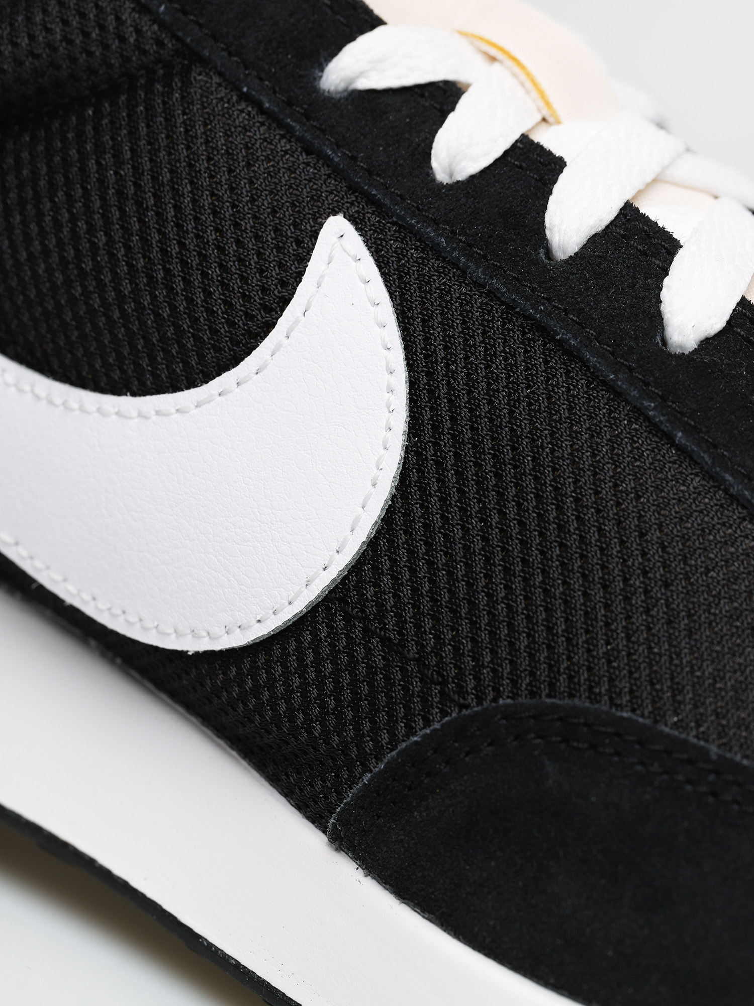 nike tailwind 79 black white orange