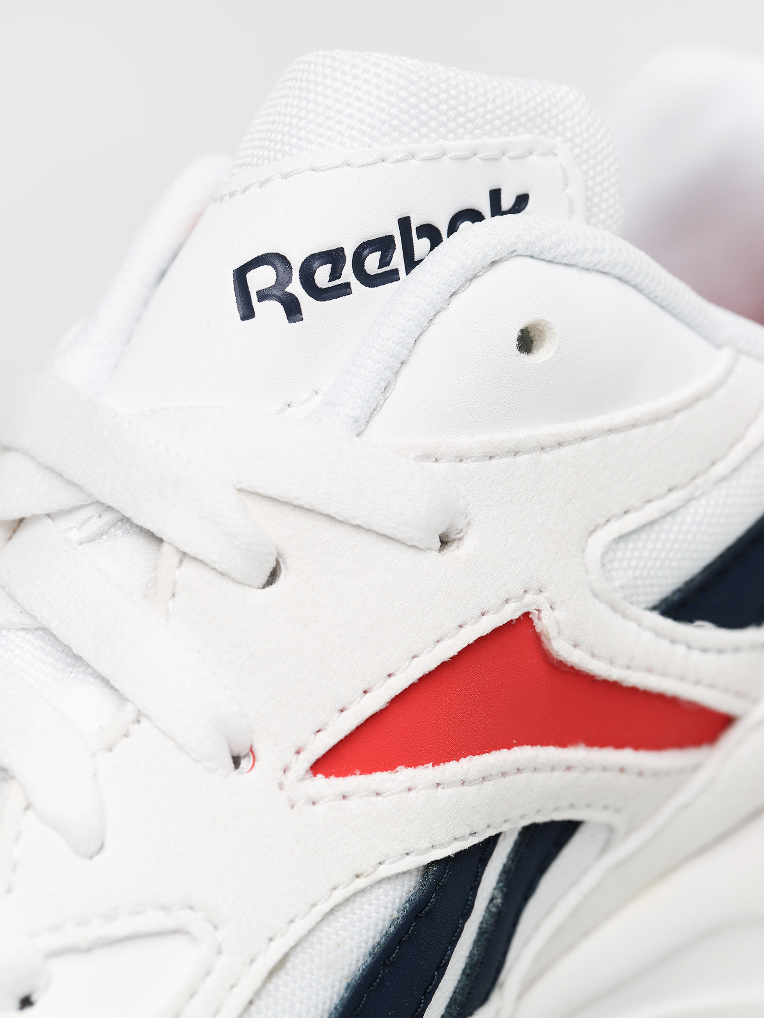 Reebok Aztrek 96 Shoes Wmn (white/conavy/radred)