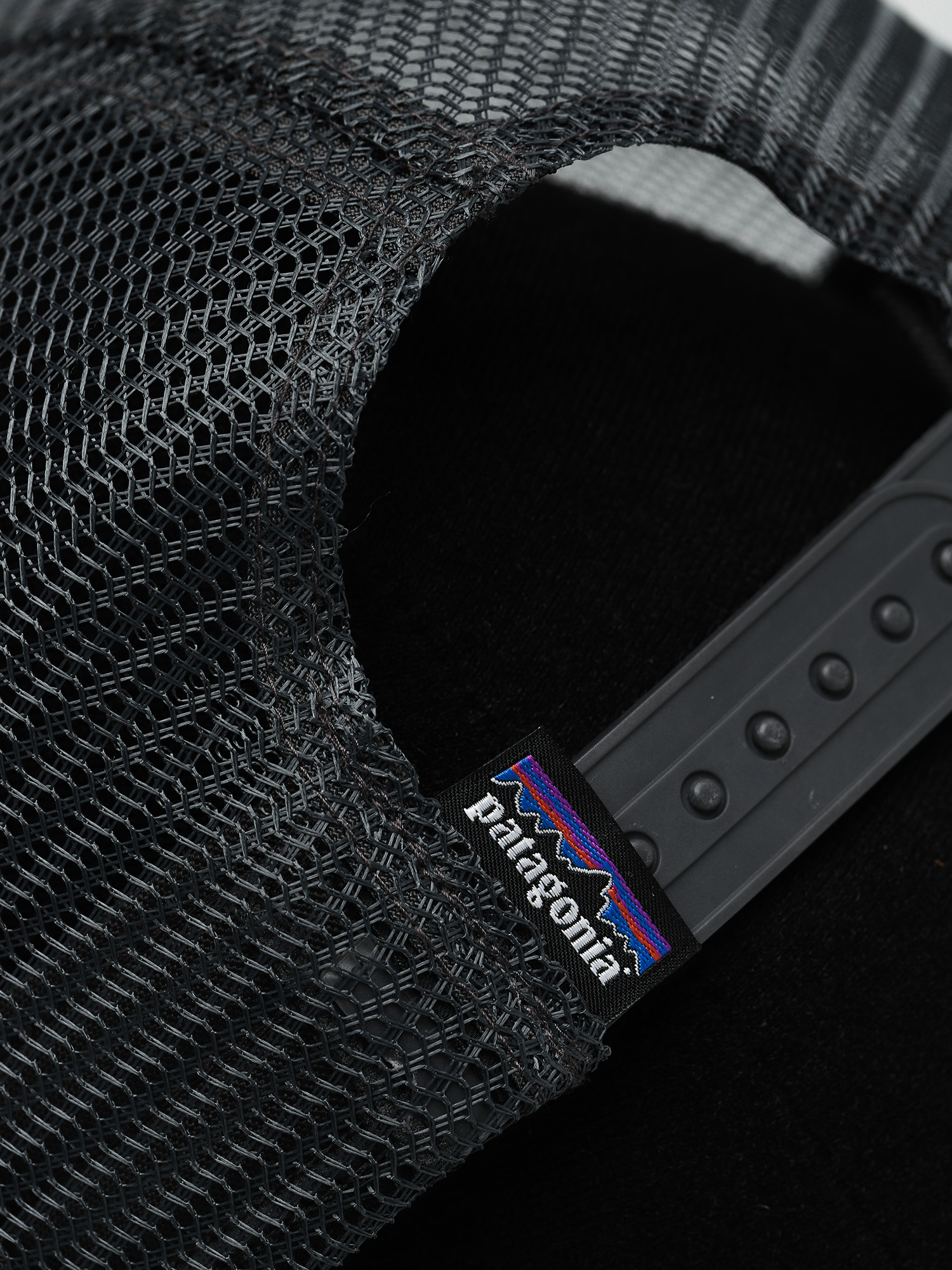 Patagonia P6 Logo Trucker ZD Cap (forge grey)