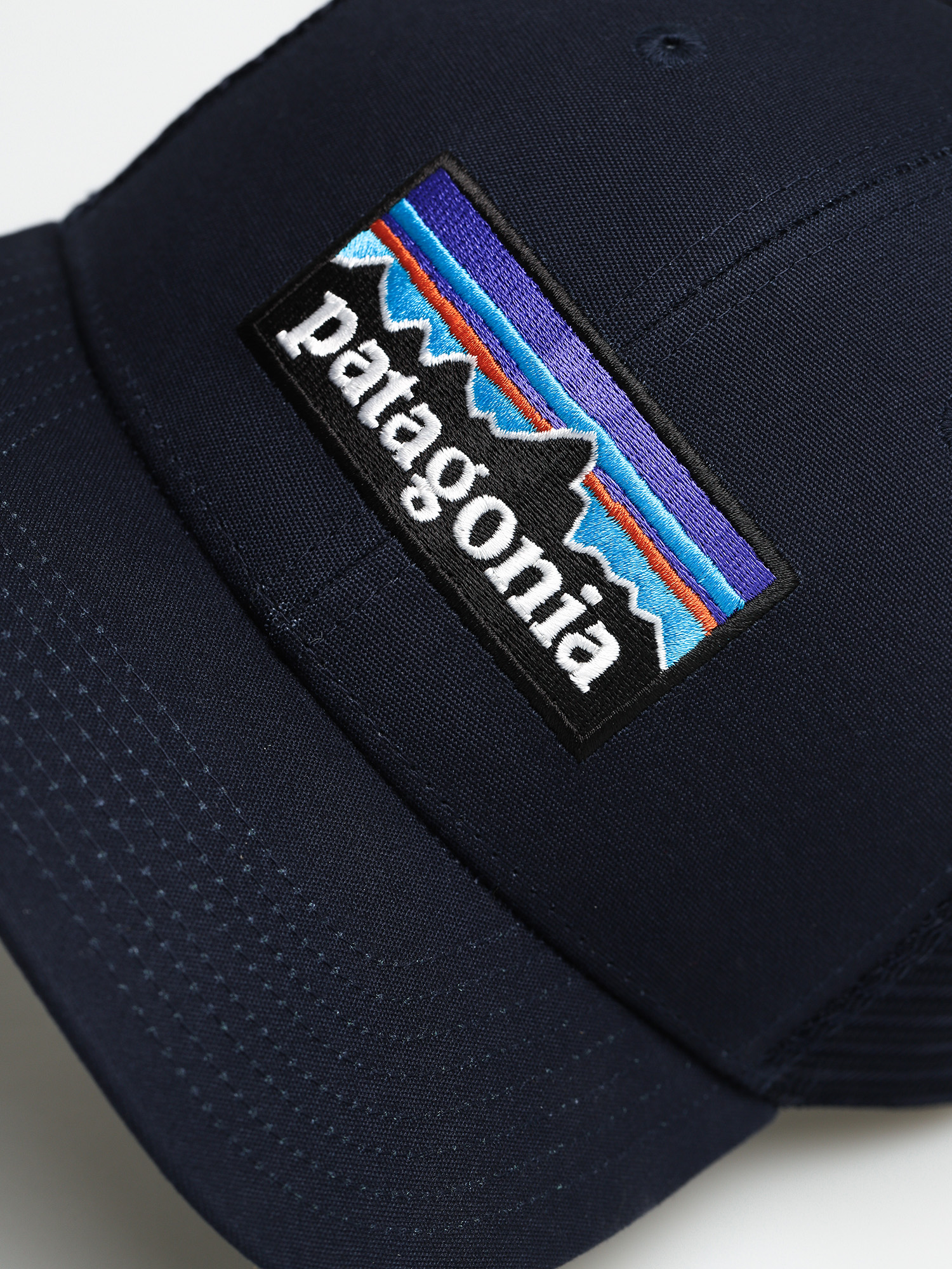 Patagonia P6 Logo Trucker ZD Cap (navy blue)