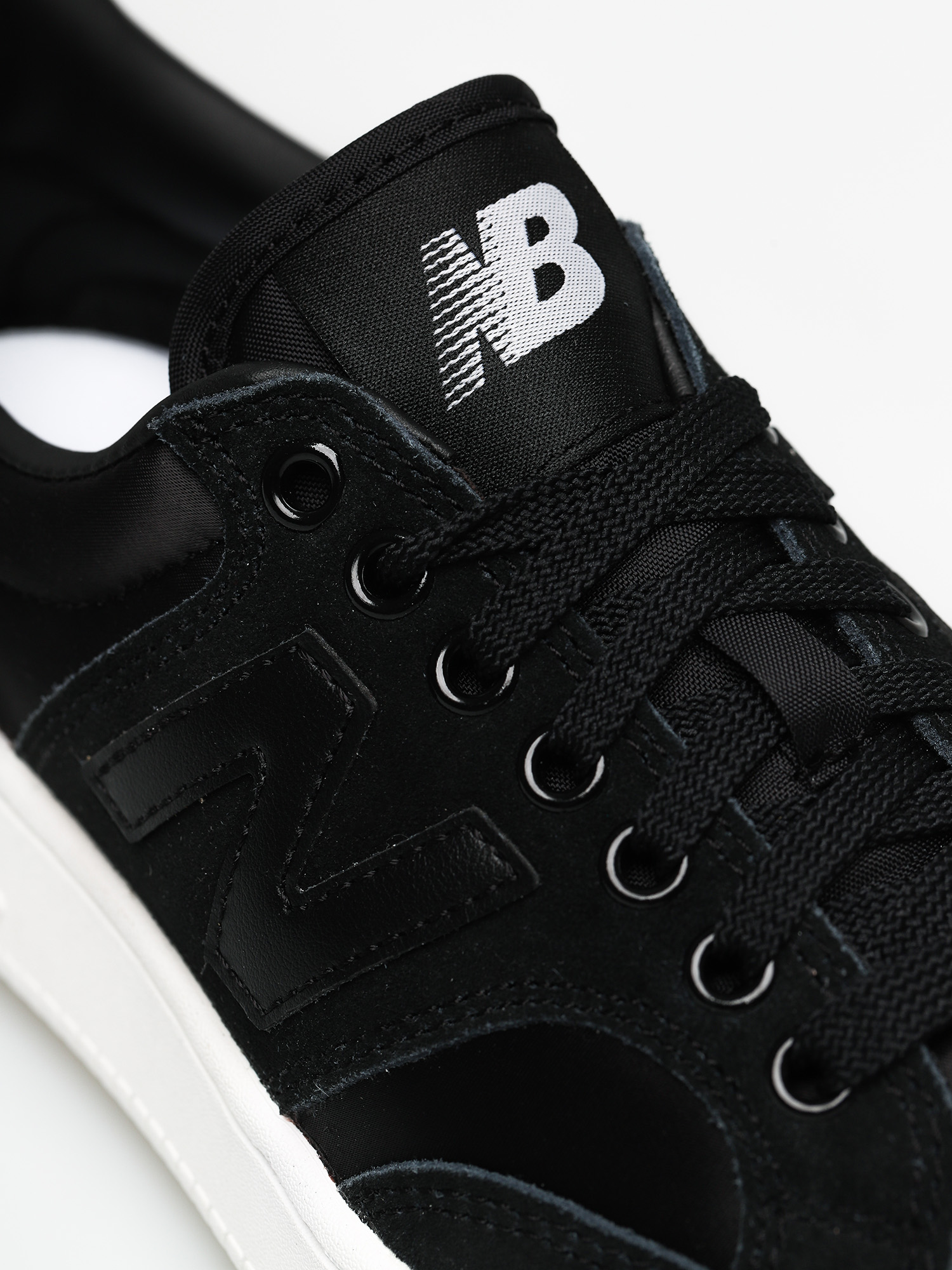 New Balance PROWT Shoes Wmn (black)