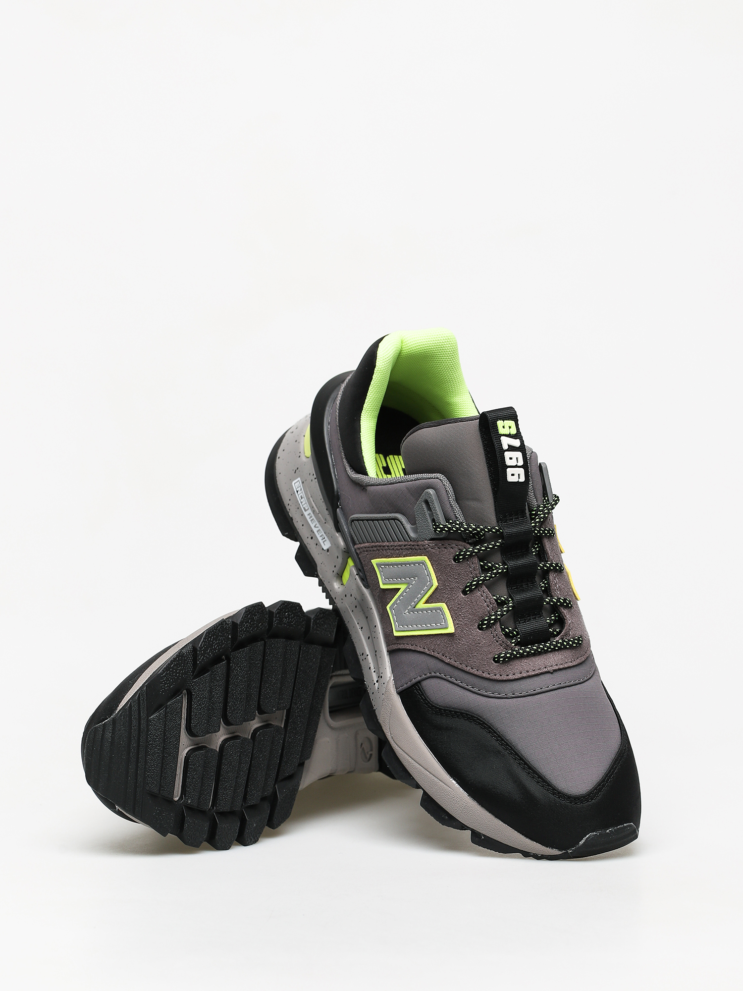 New Balance 997S Shoes (grey/black)