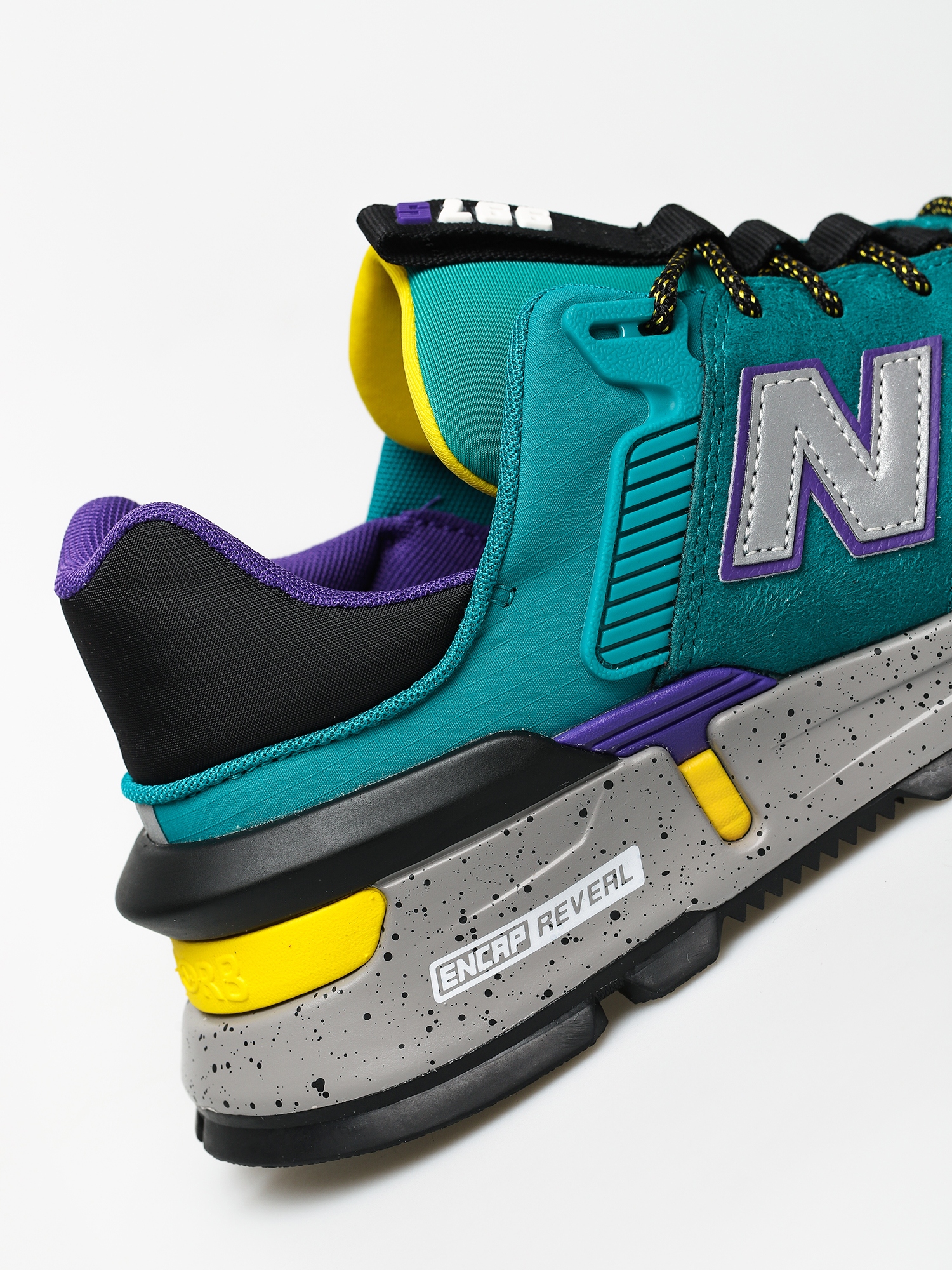 New Balance 997S Shoes (green/black)