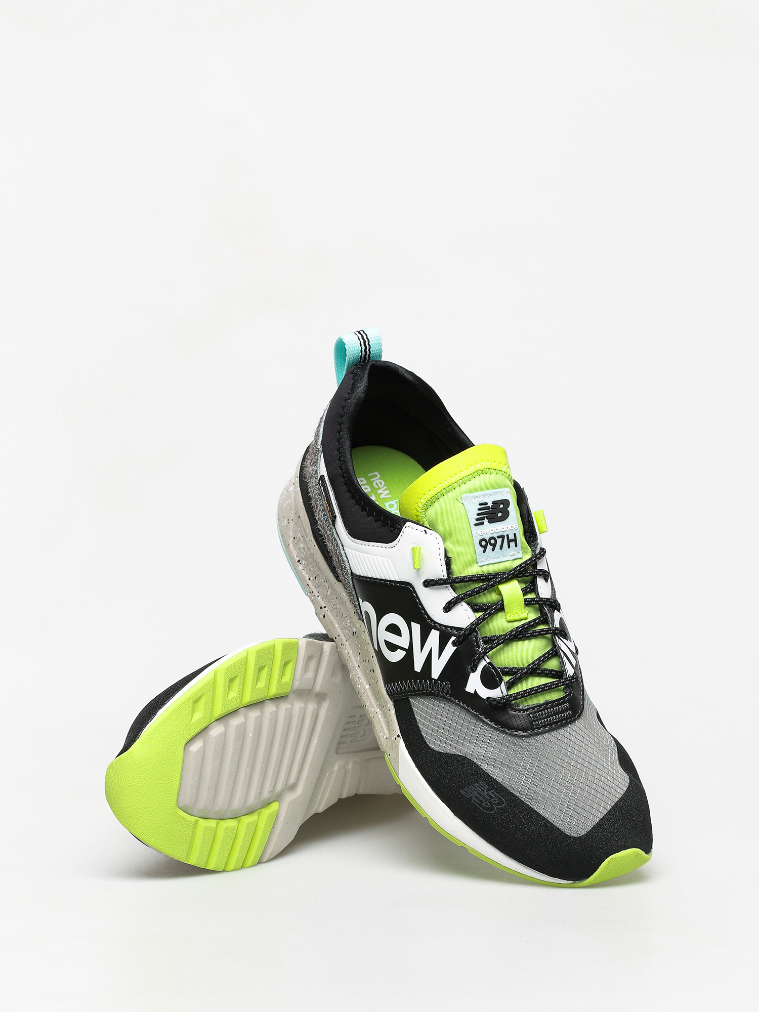 new balance black and yellow shoes