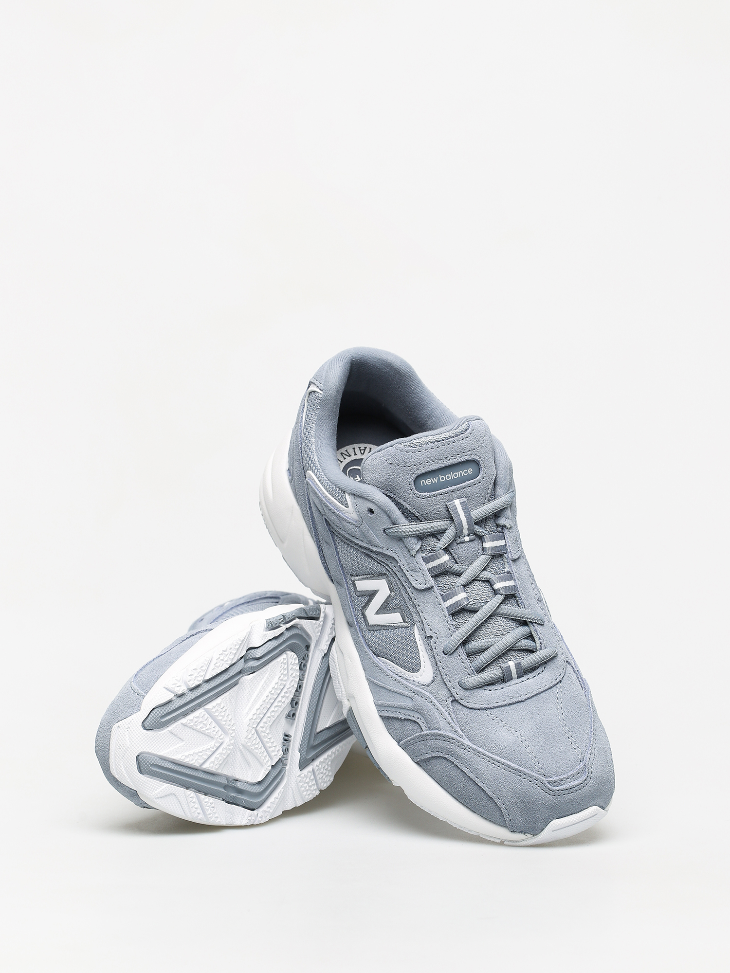 New balance 452 hot sale sneakers in gray