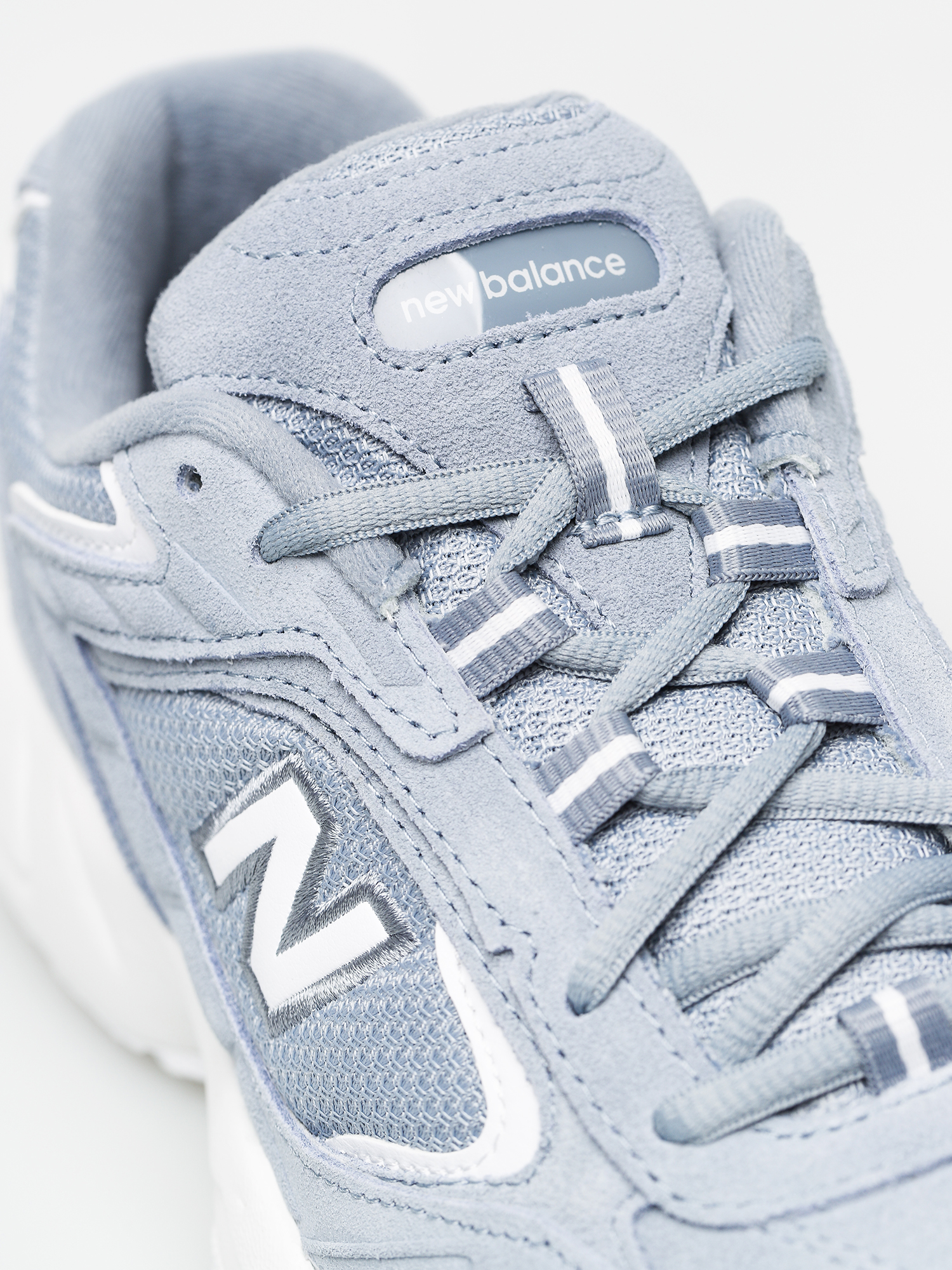 new balance 452 blue and white