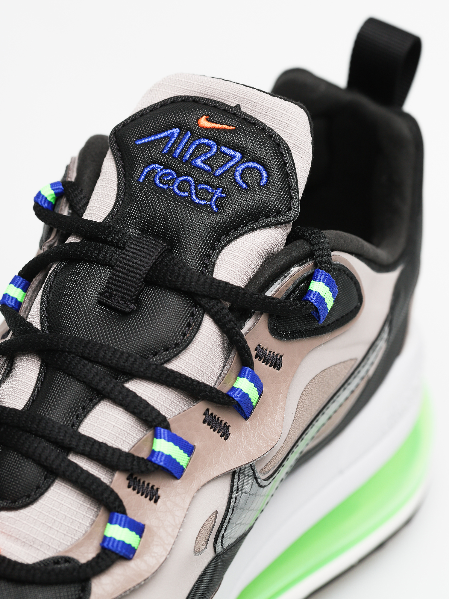 Nike Air Max 270 React Wtr Shoes (sepia stone/black moon particle)