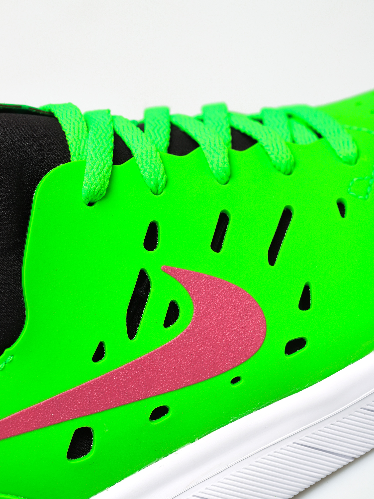 nike sb nyjah free watermelon green & pink skate shoes