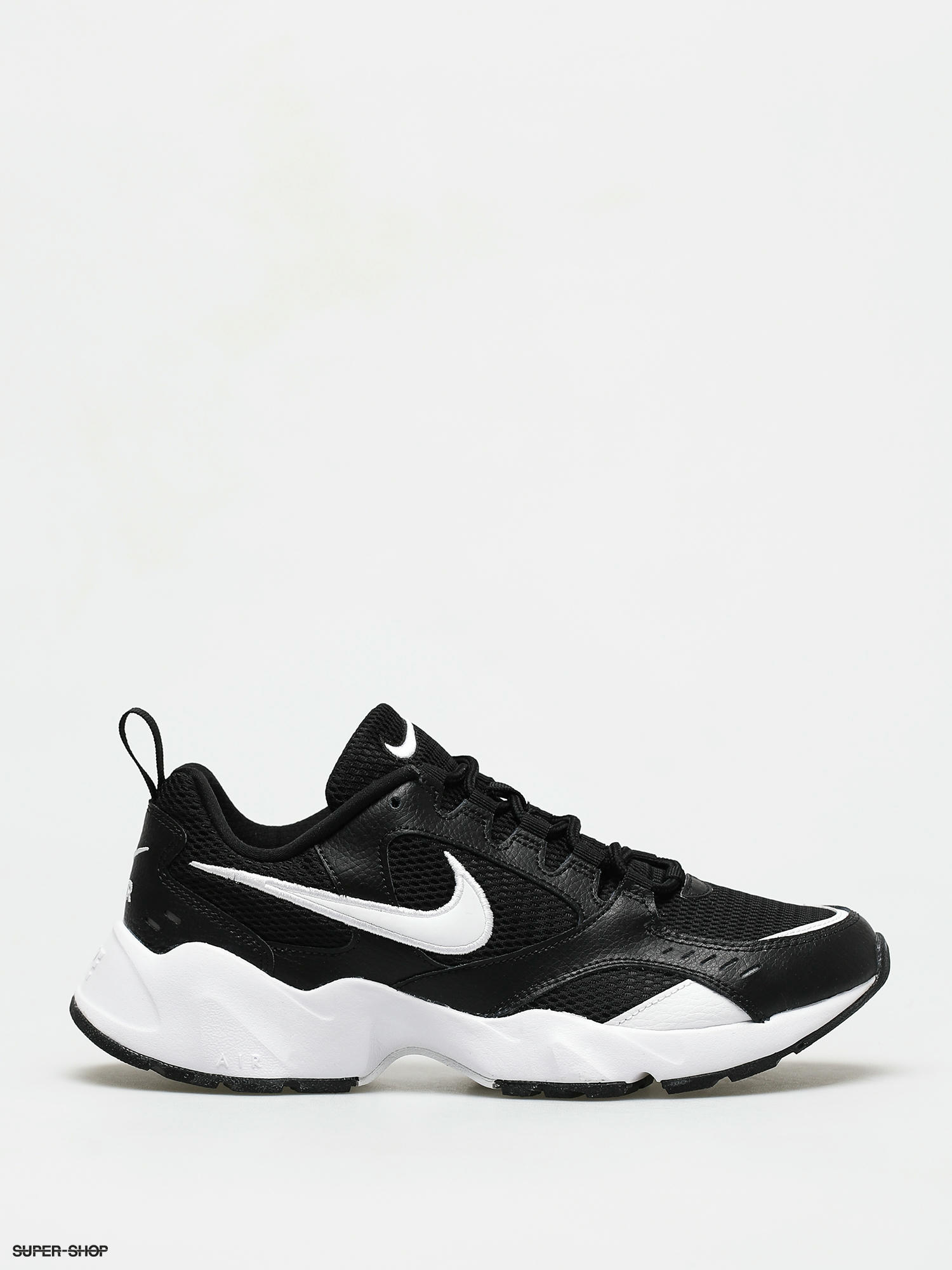 nike air heights leather trainers