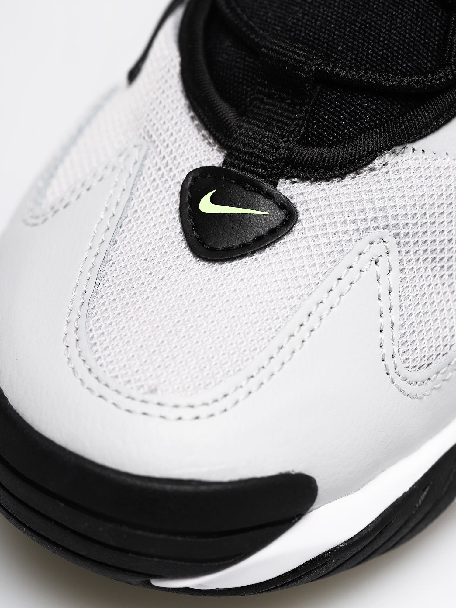 Nike Zoom 2K Shoes Wmn (black/barely volt grey fog white)