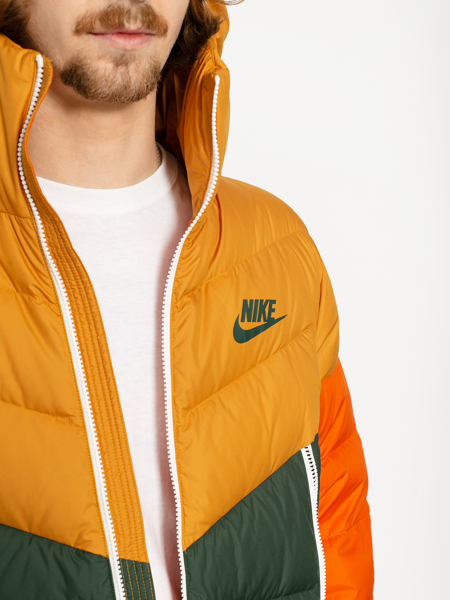 Nike Sportswear Windrunner Jacket (gold 