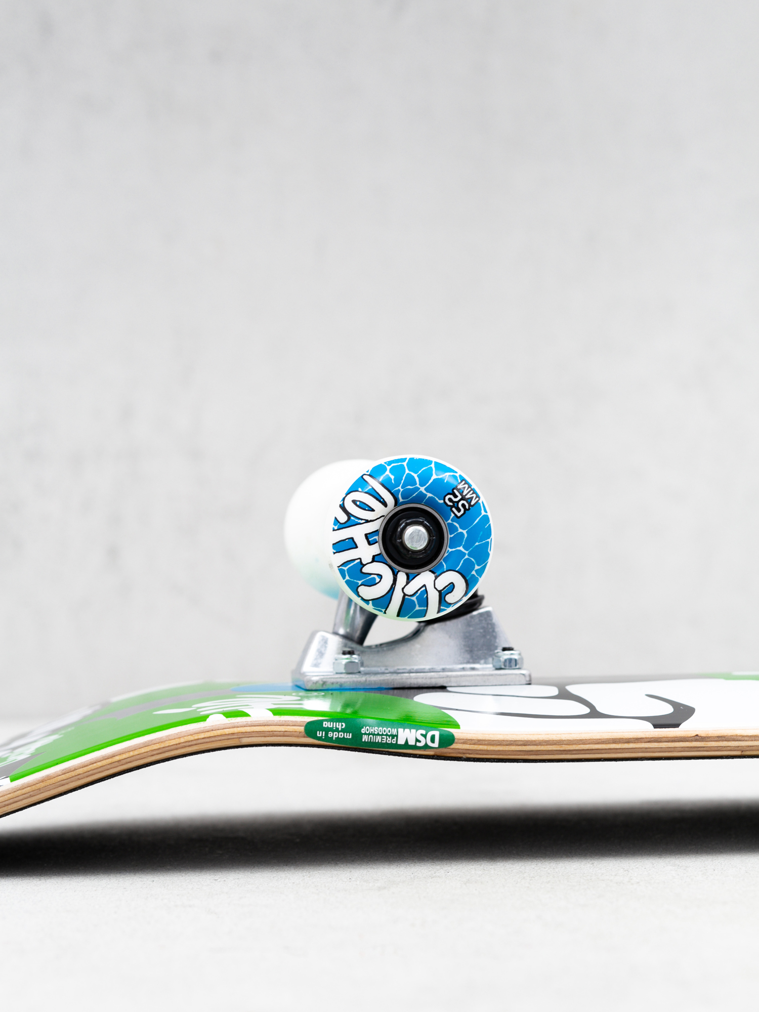 Cliche Patch Skateboard (blue/green)