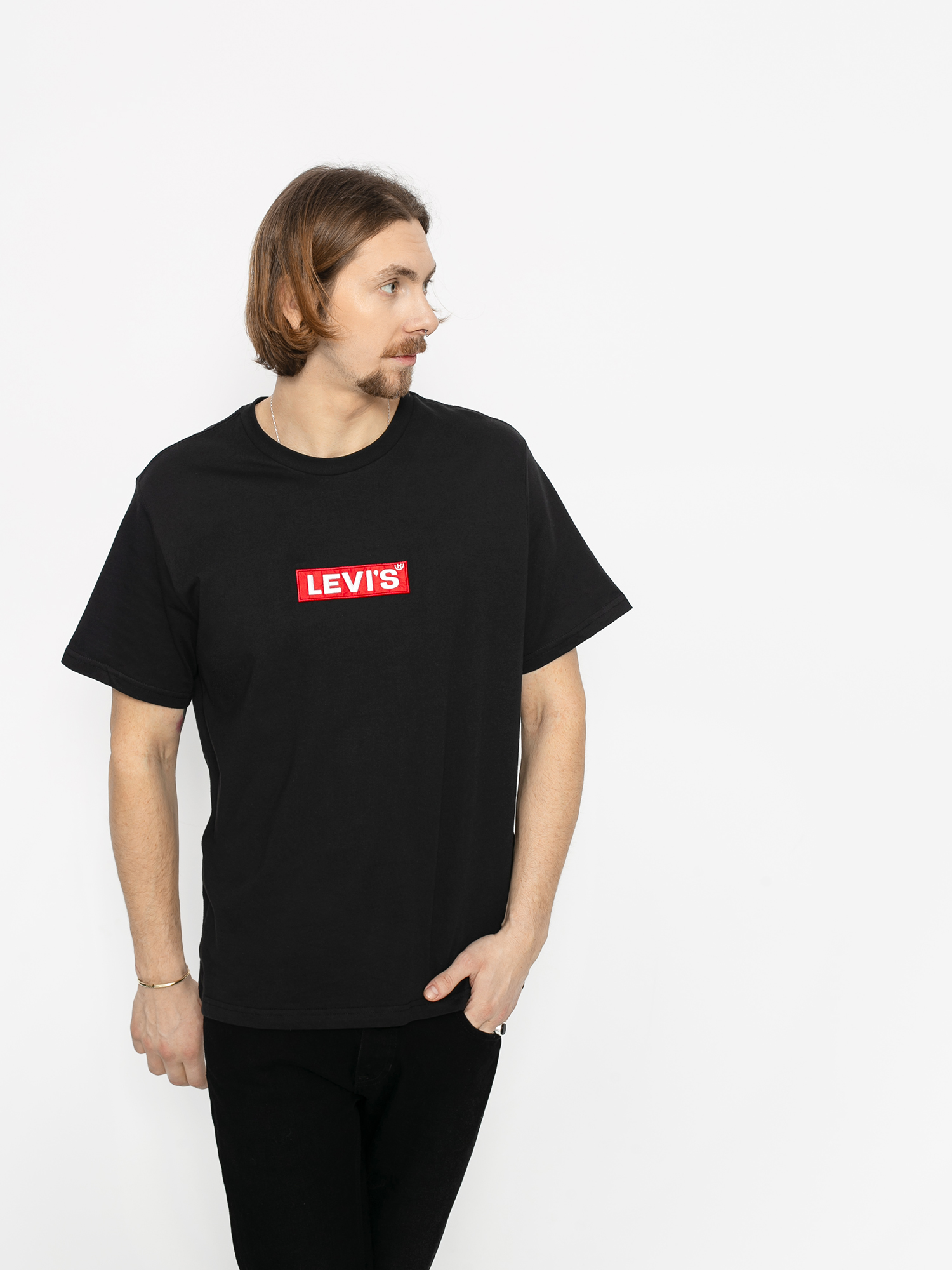 Levi's® Relaxed Graphic Box Tab T-shirt (black)