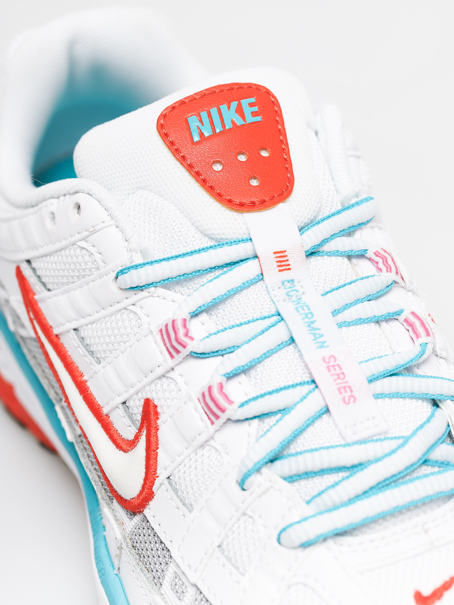 Nike P 6000 Shoes Wmn (white/white oracle aqua magic flamingo)