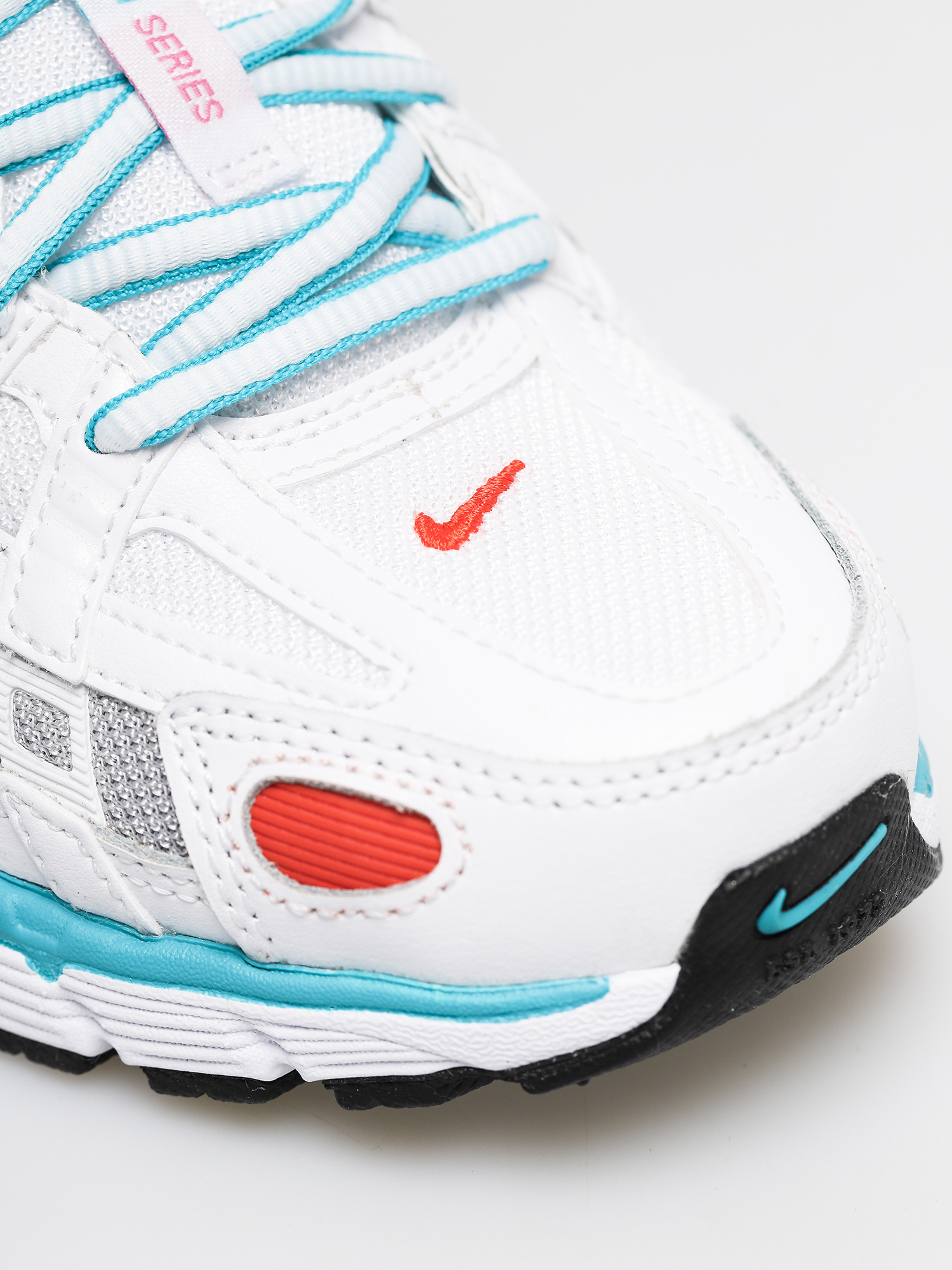 Nike P 6000 Shoes Wmn (white/white oracle aqua magic flamingo)