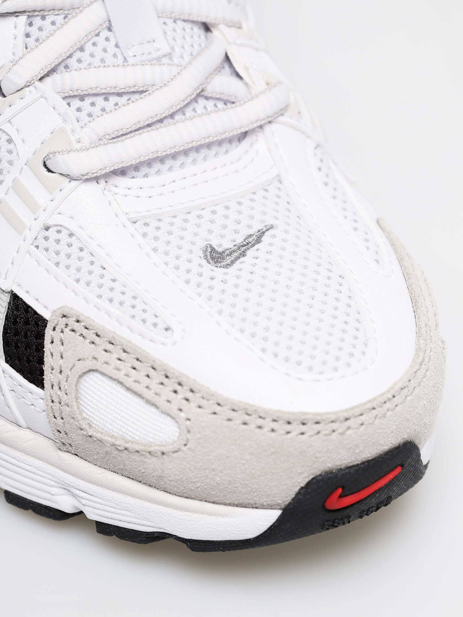 Nike P 6000 Shoes (white/particle grey university red)