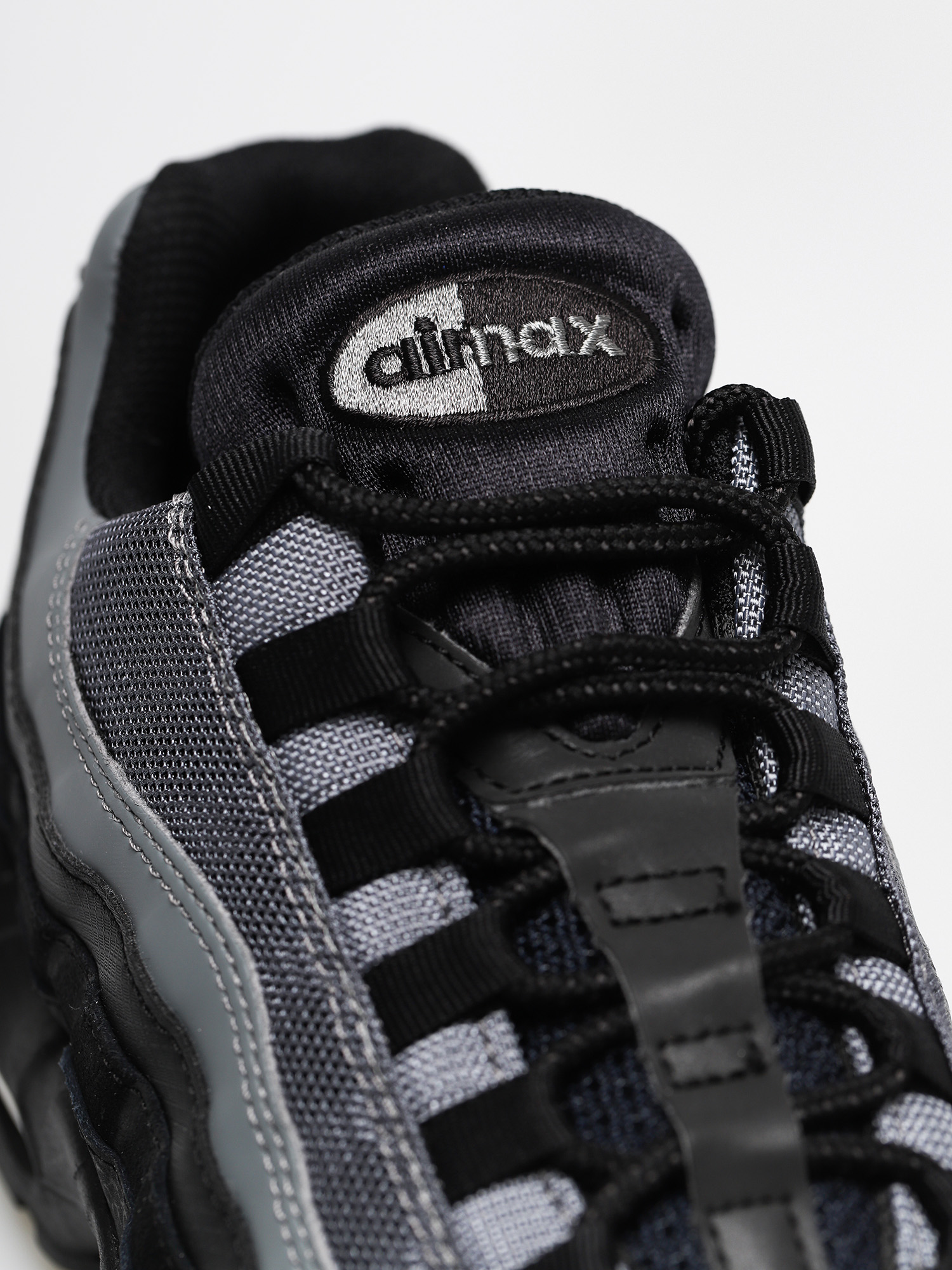 nike air max 95 essential black white & grey