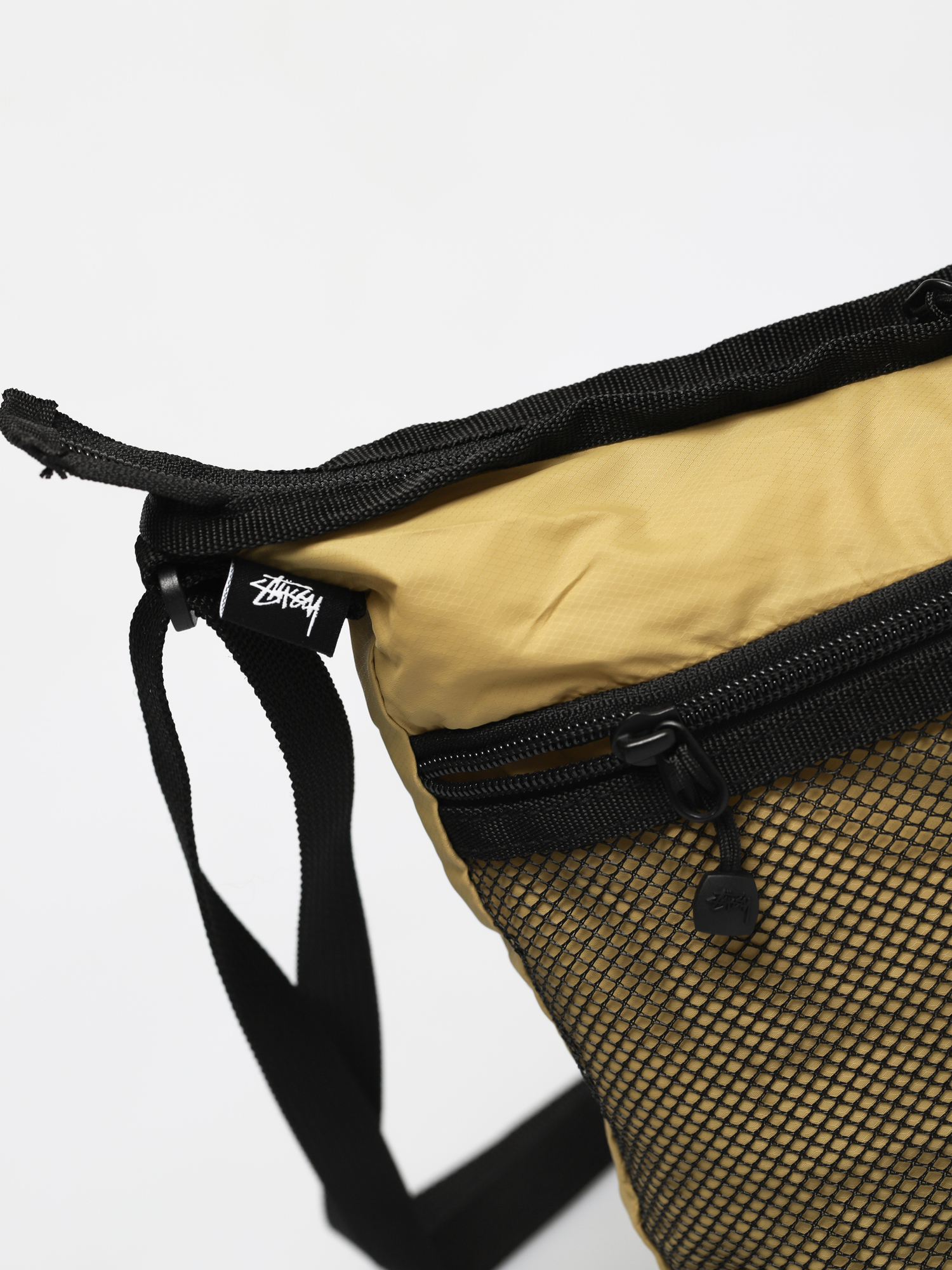 Stussy Light Weight Shoulder Schultertasche Wmn (gold)