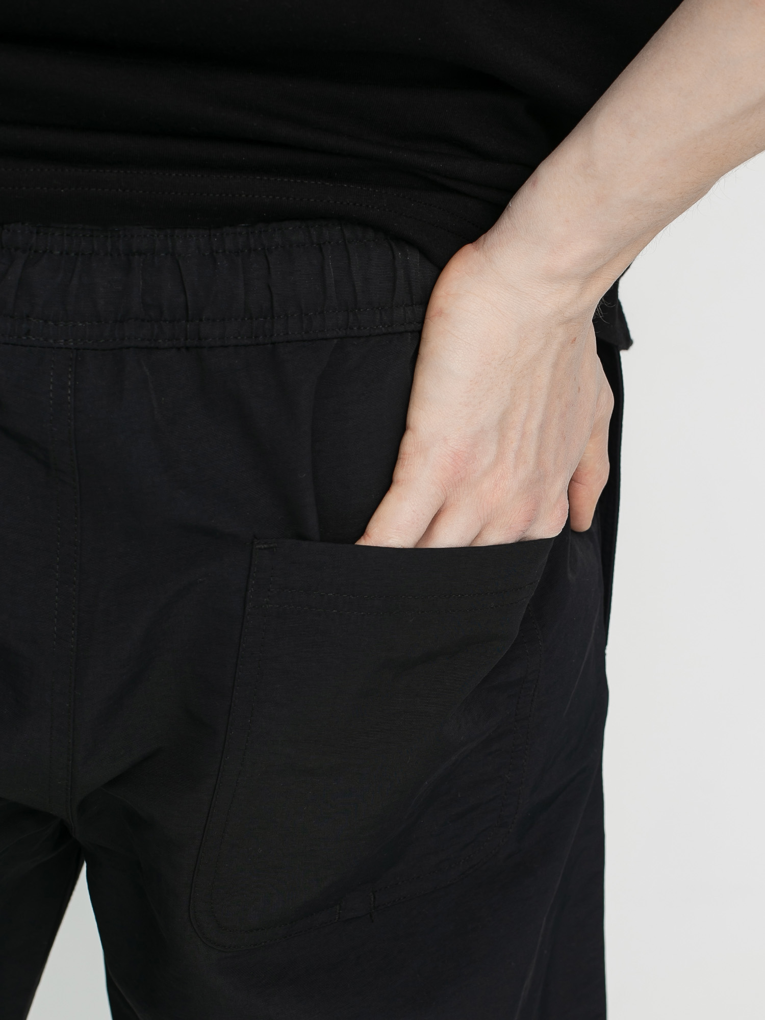 Vans Retro Sport Shorts (black)