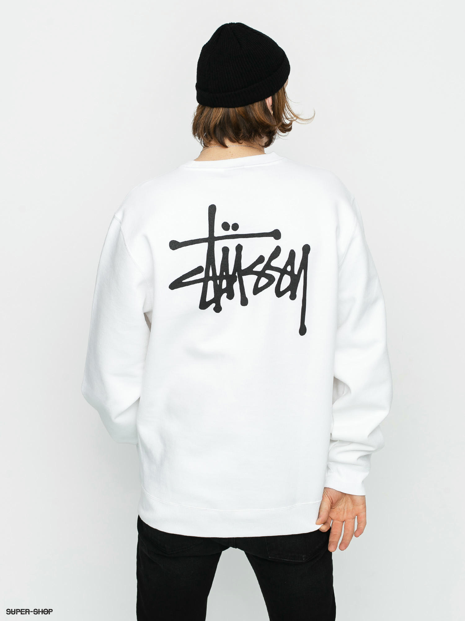 white basic sweatshirt