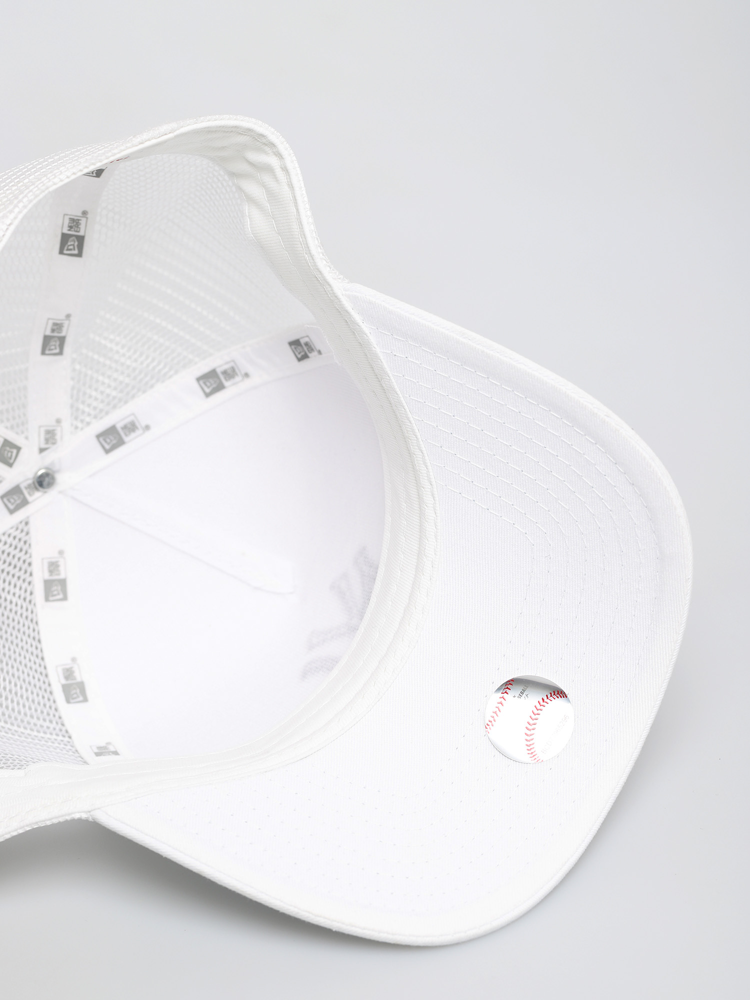 New Era Essential Aframe Trucker ZD Cap (new york yankees whi)