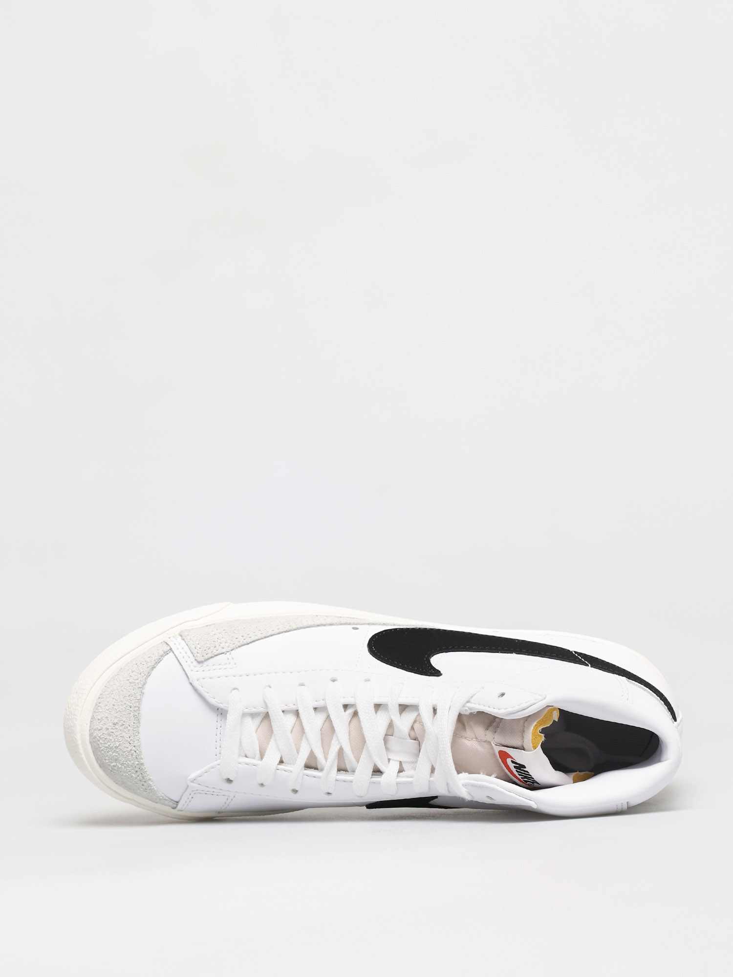 Nike Blazer Mid 77 Vintage Shoes (white/black)