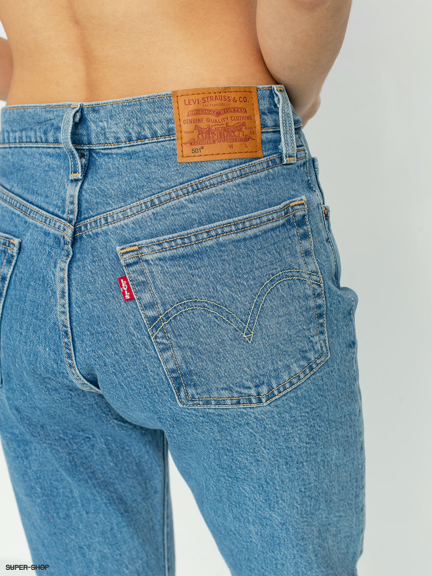 Levis 501 best sale crop tango beats