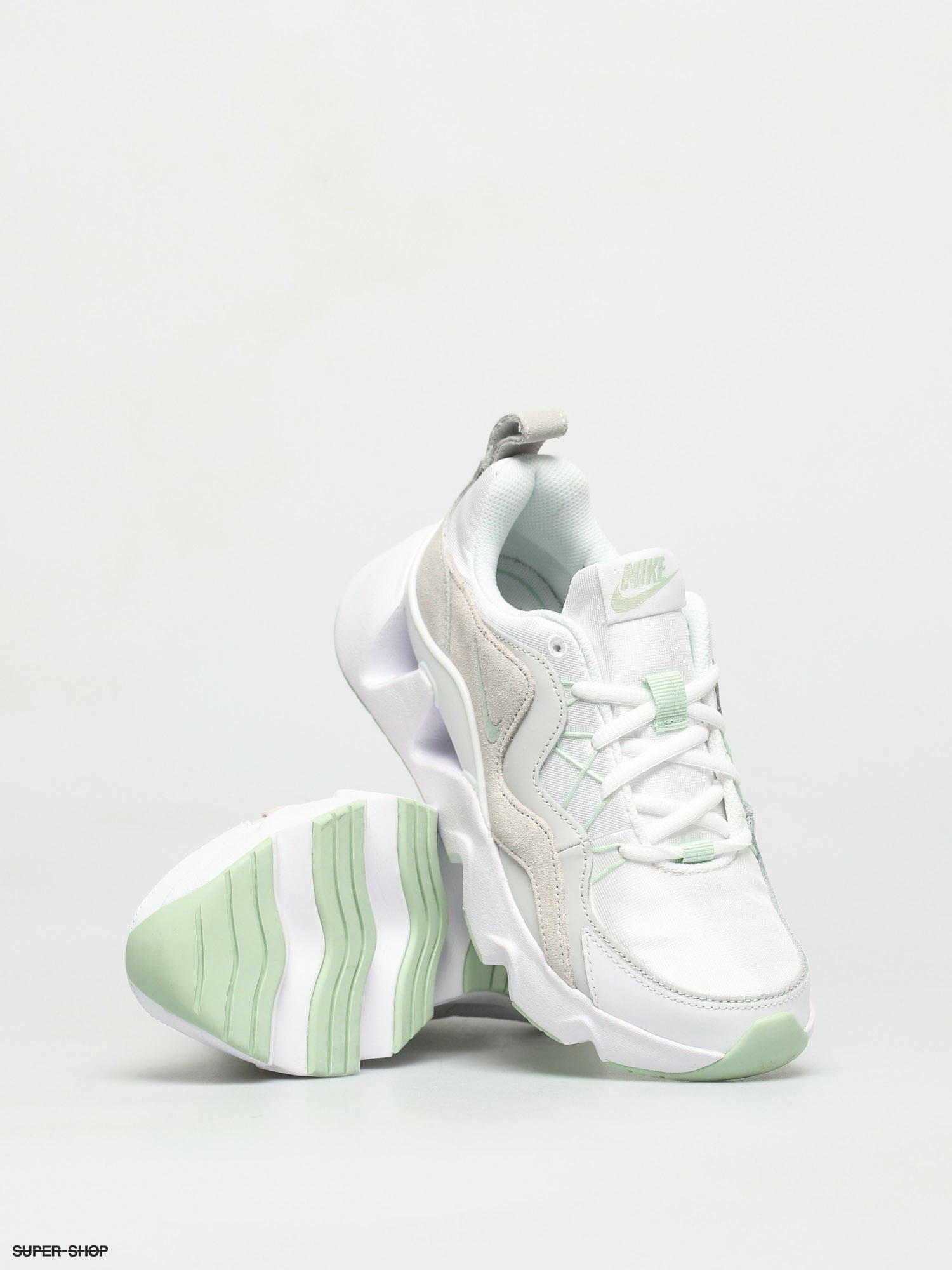 nike ryz 365 white and green sneakers